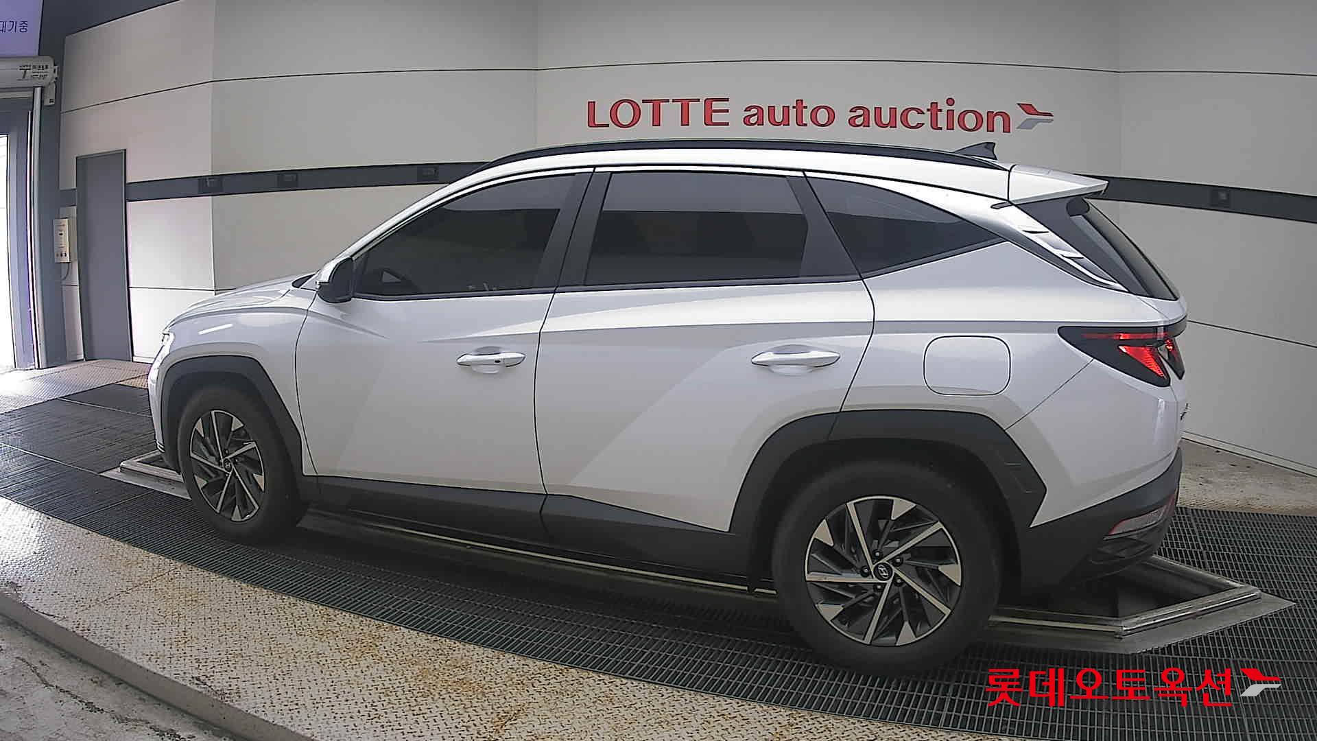 2021 - hyundai tucson