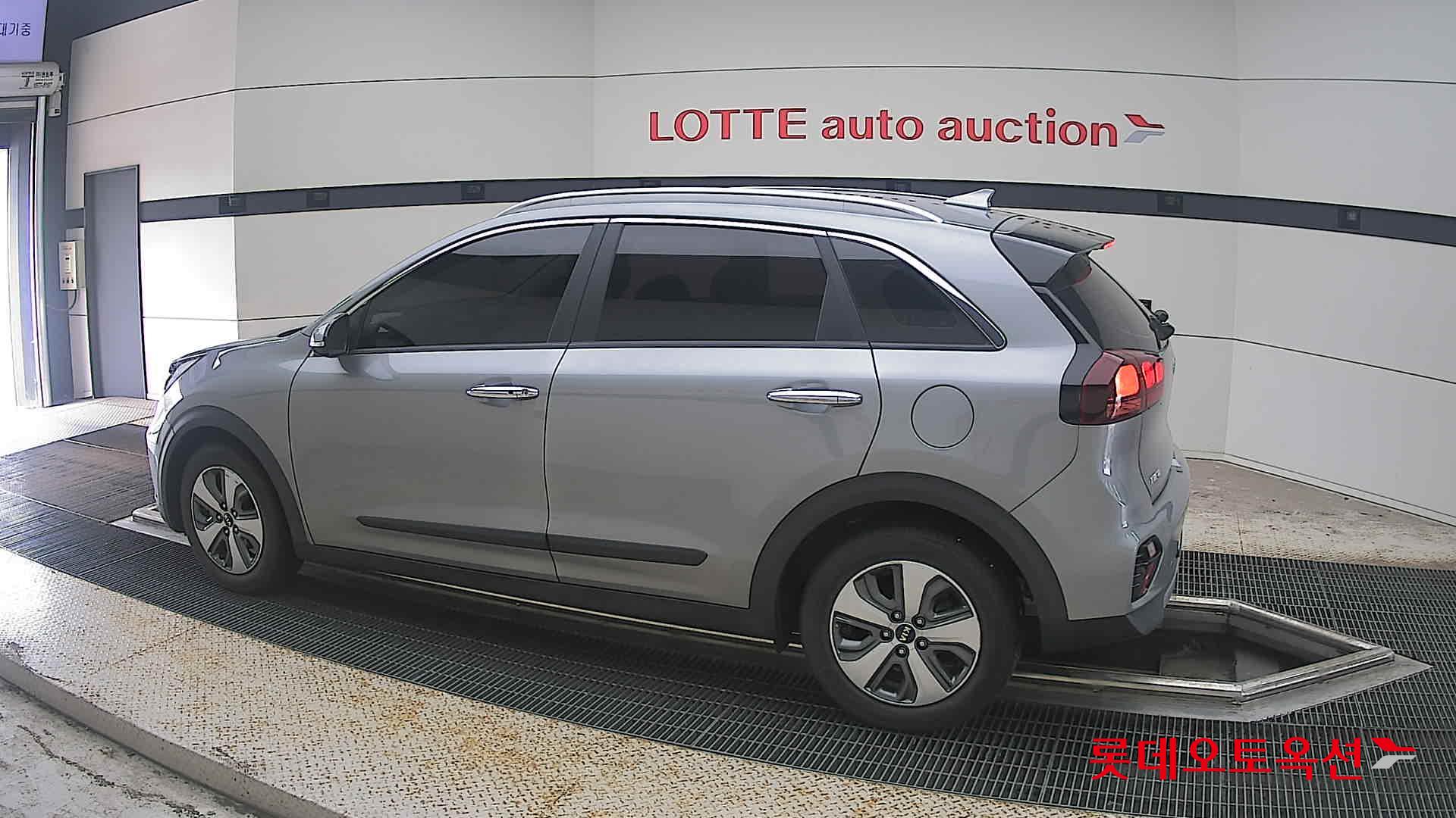 2021 - kia niro