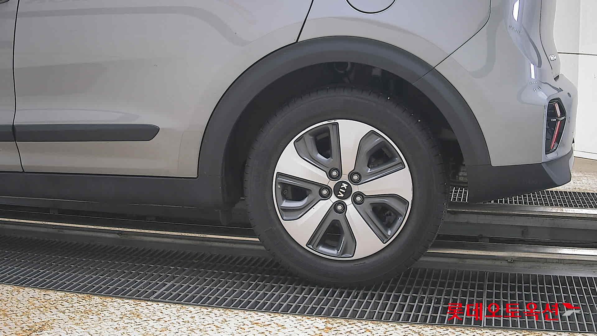 2021 - kia niro