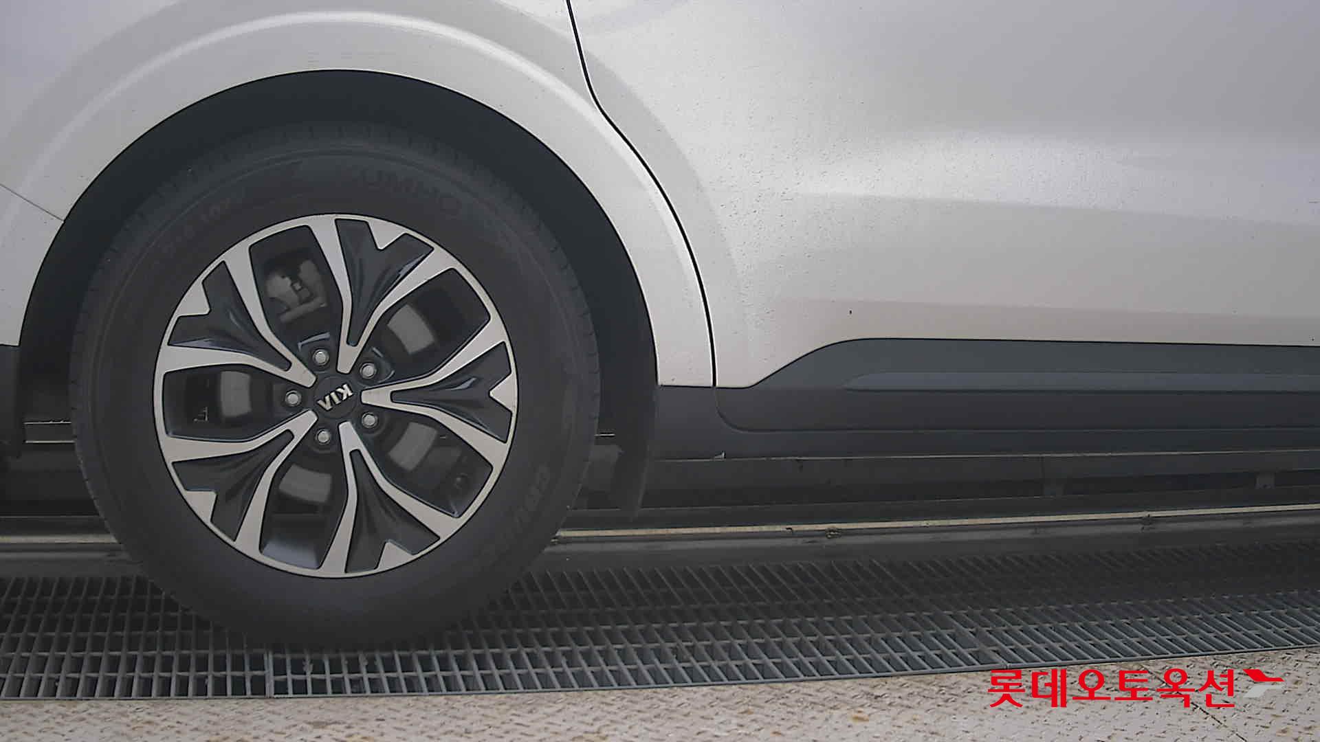 2021 - kia carnival