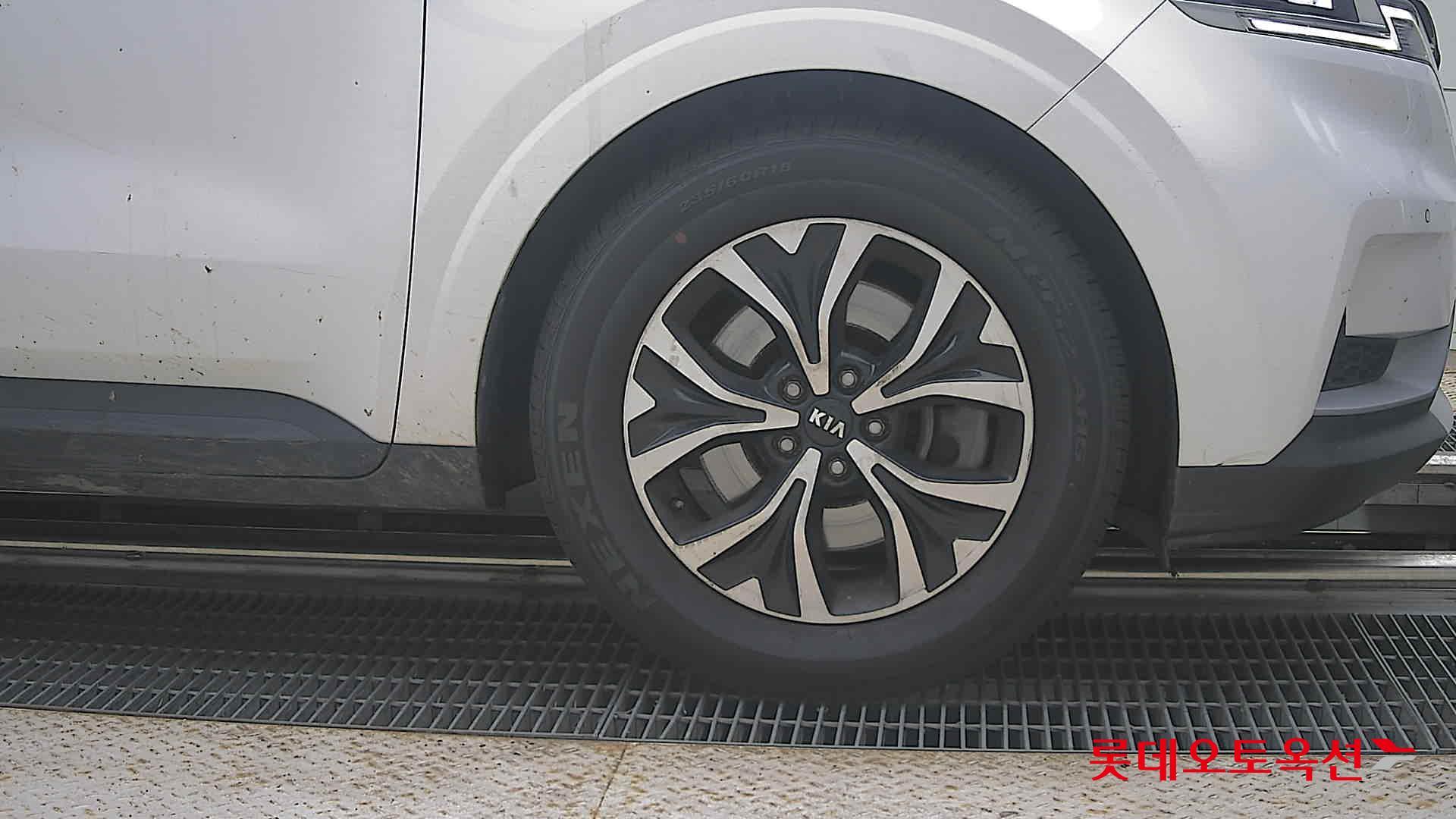 2021 - kia carnival