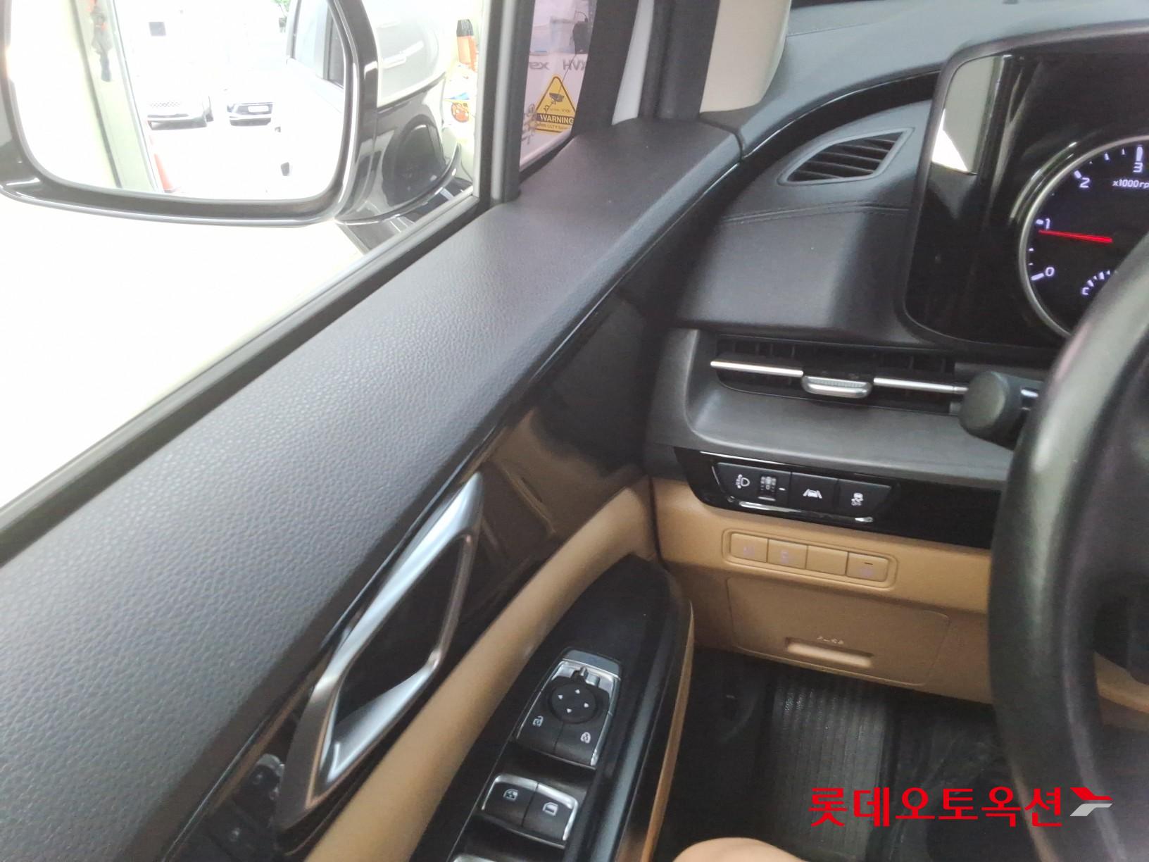 2021 - kia carnival