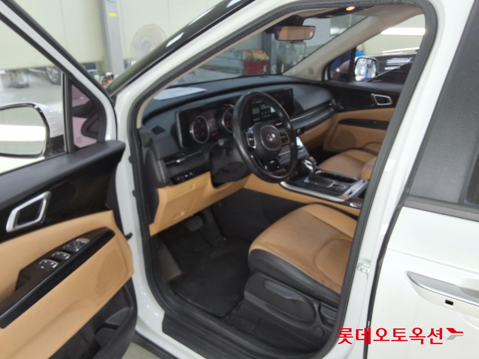 2021 - kia carnival