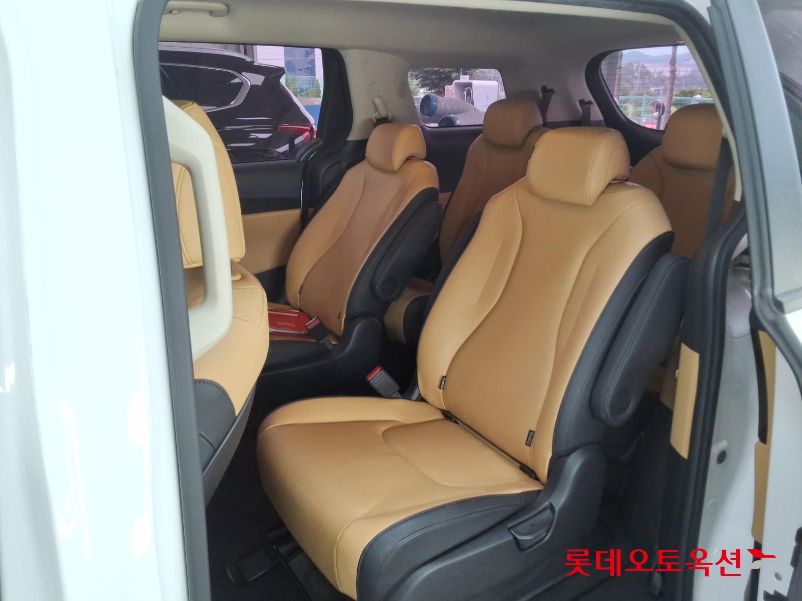 2021 - kia carnival