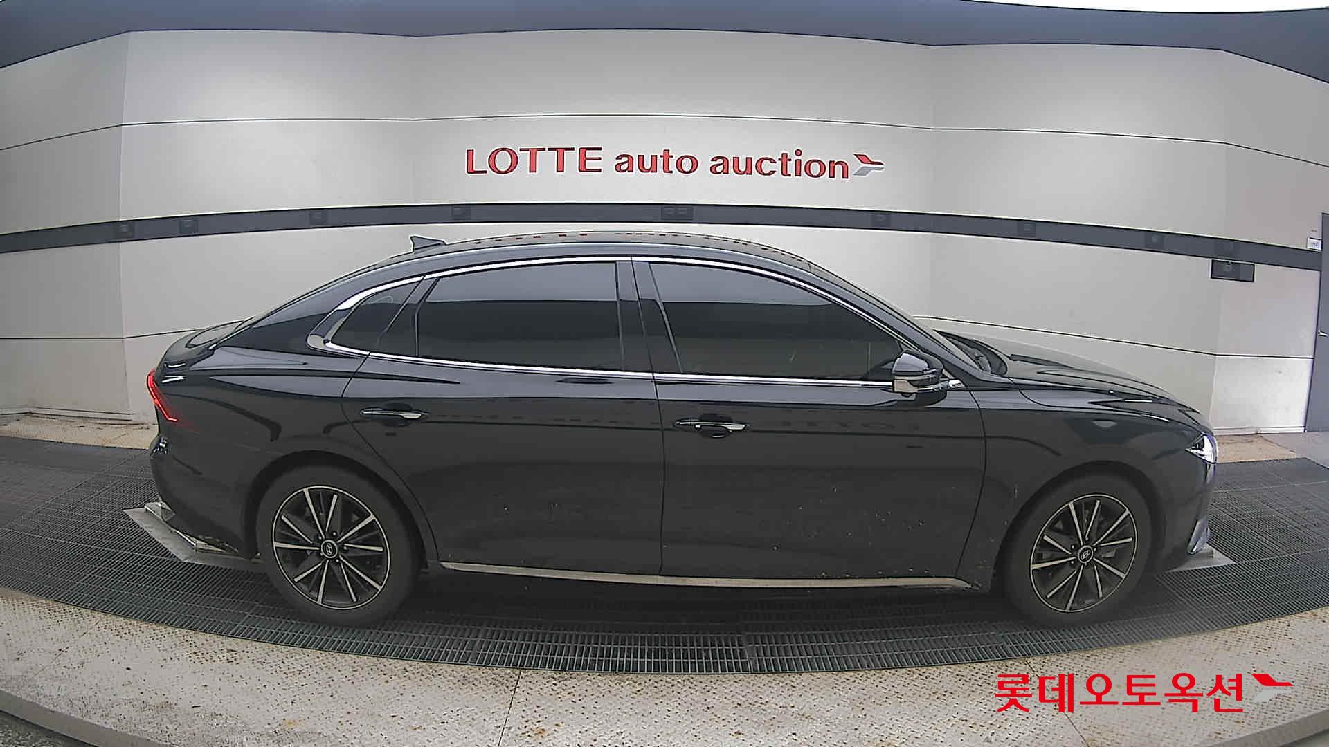2022 - hyundai grandeur