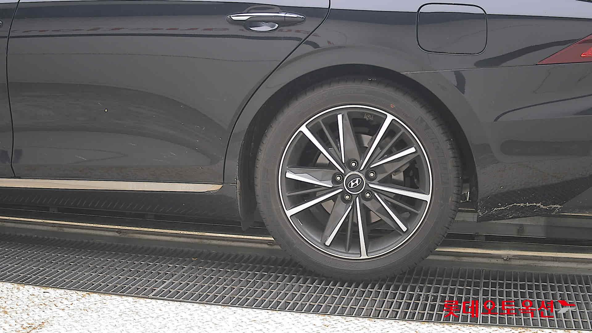 2022 - hyundai grandeur