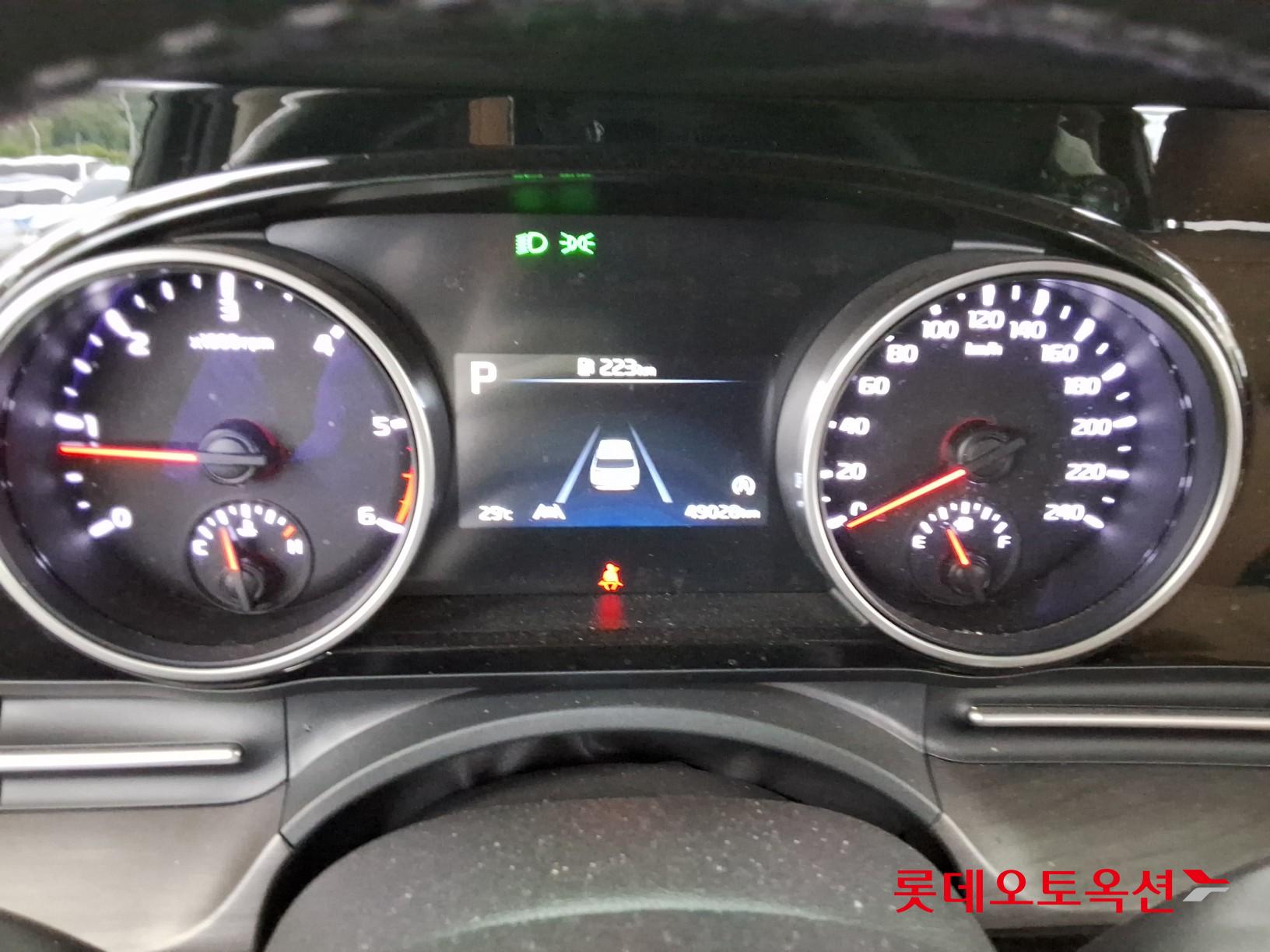 2023 - kia carnival