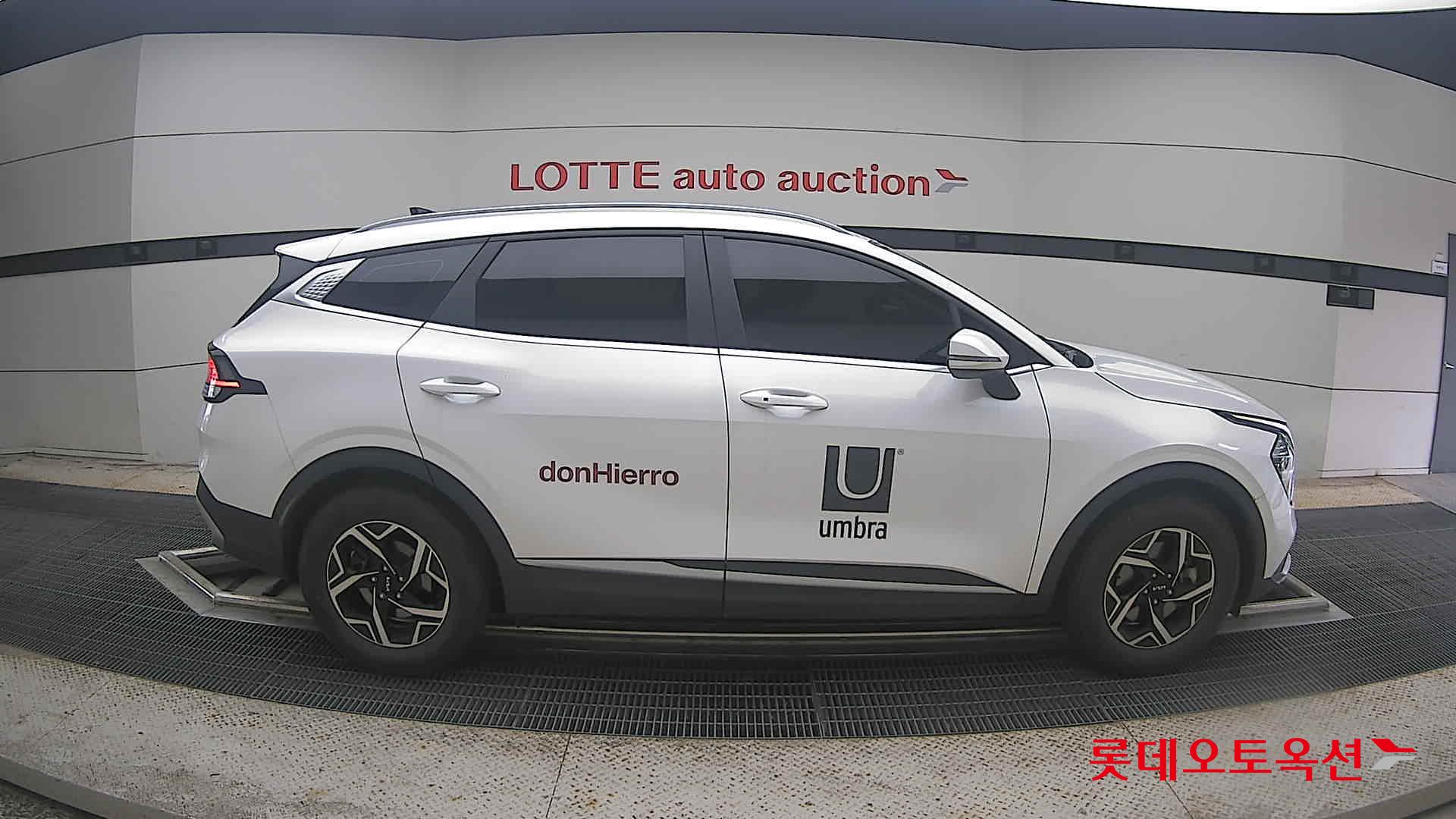2022 - kia sportage