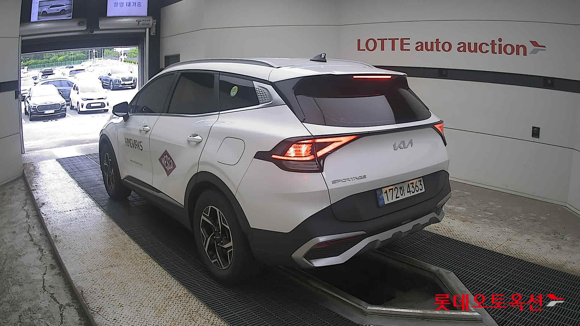 2022 - kia sportage