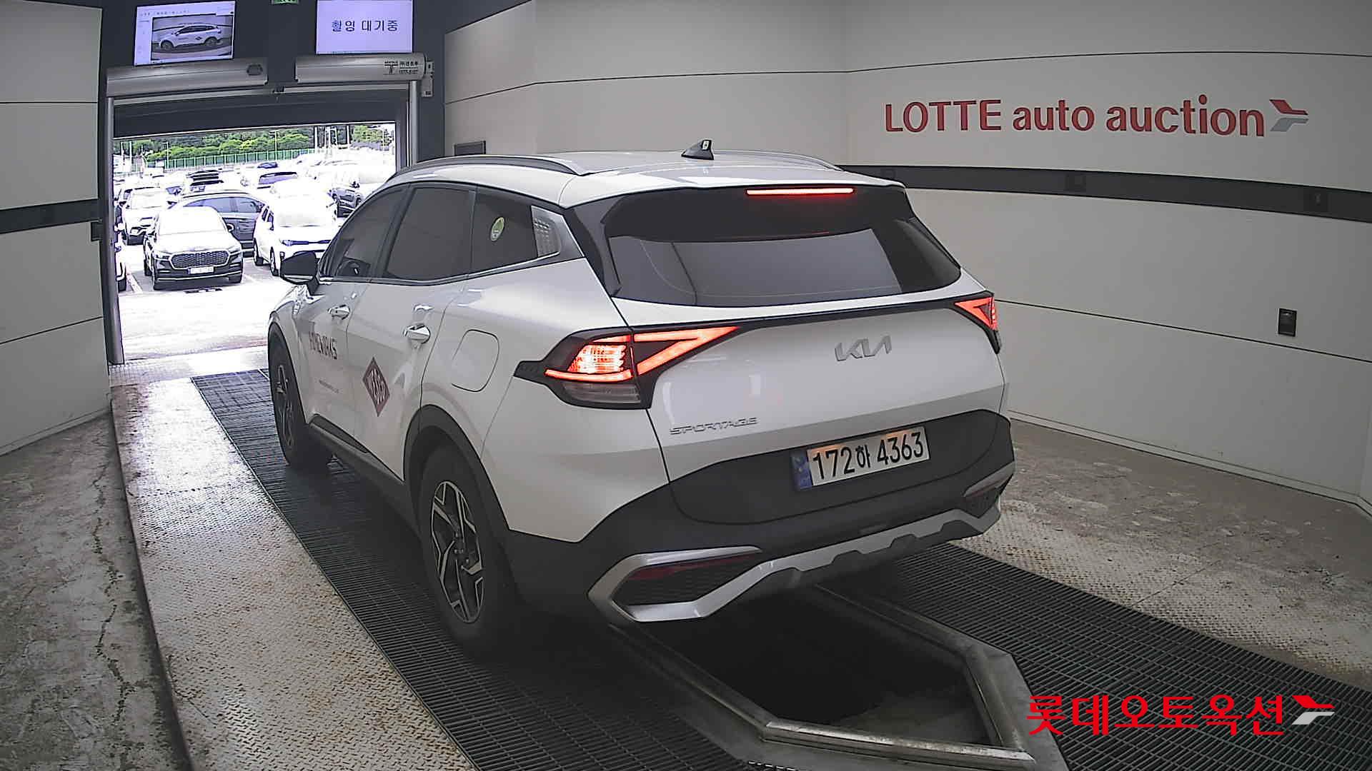 2022 - kia sportage