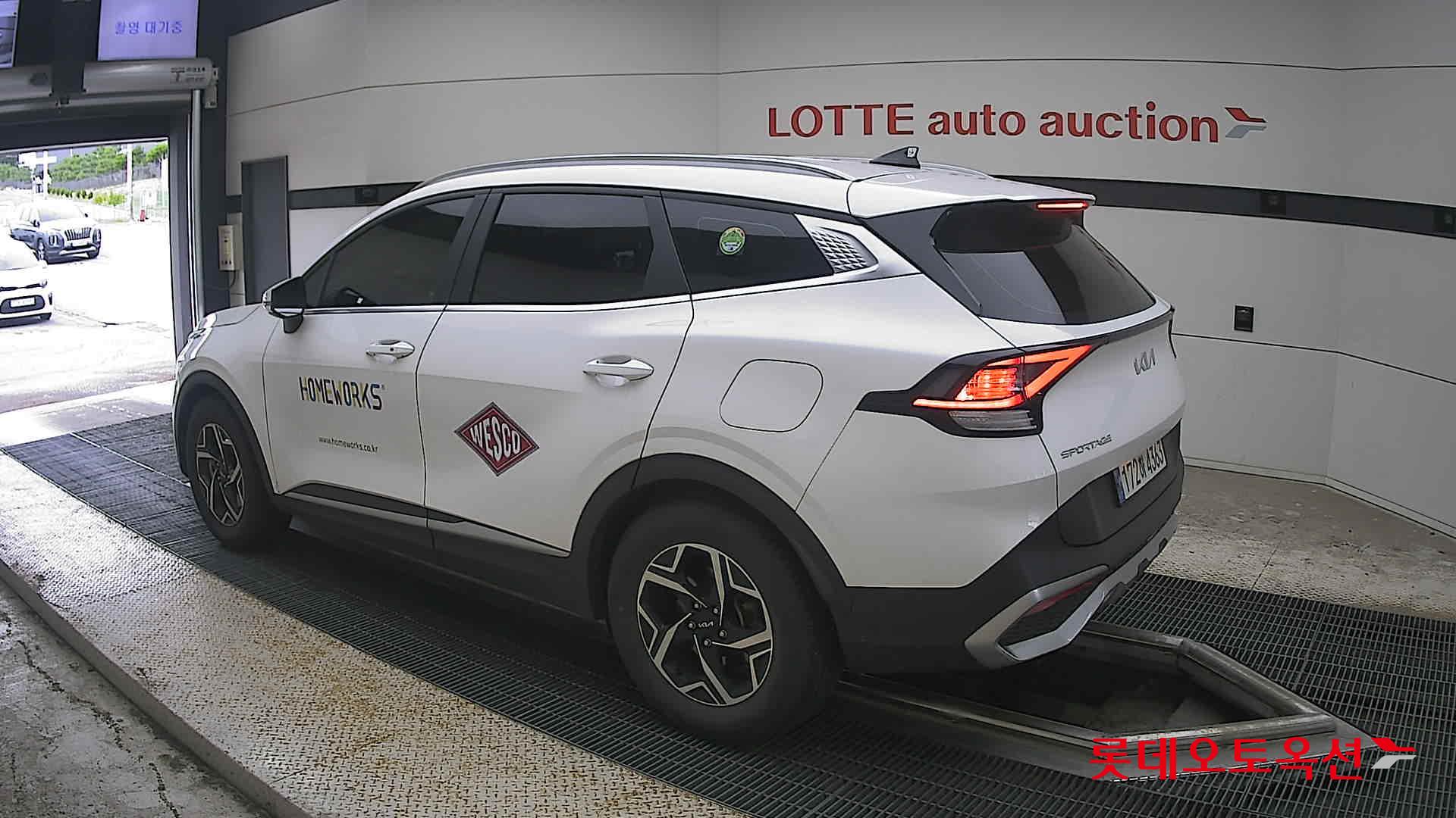 2022 - kia sportage