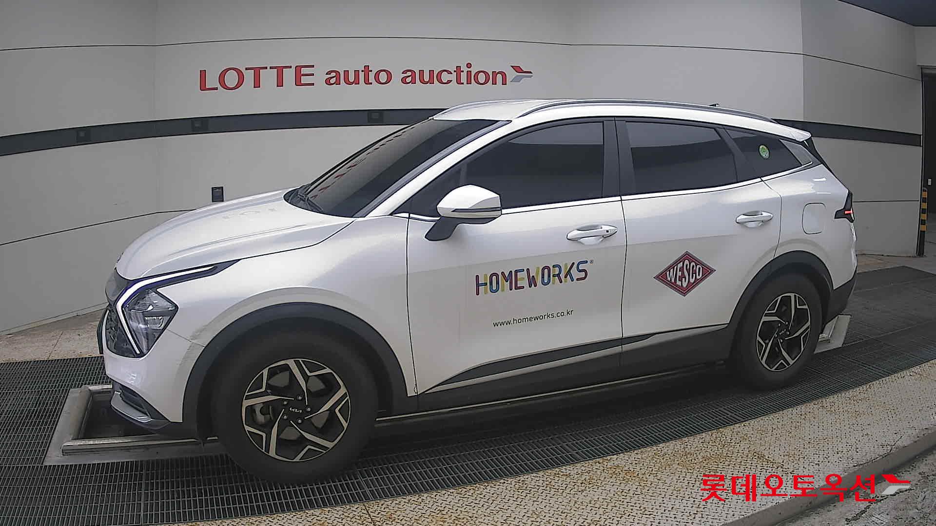 2022 - kia sportage