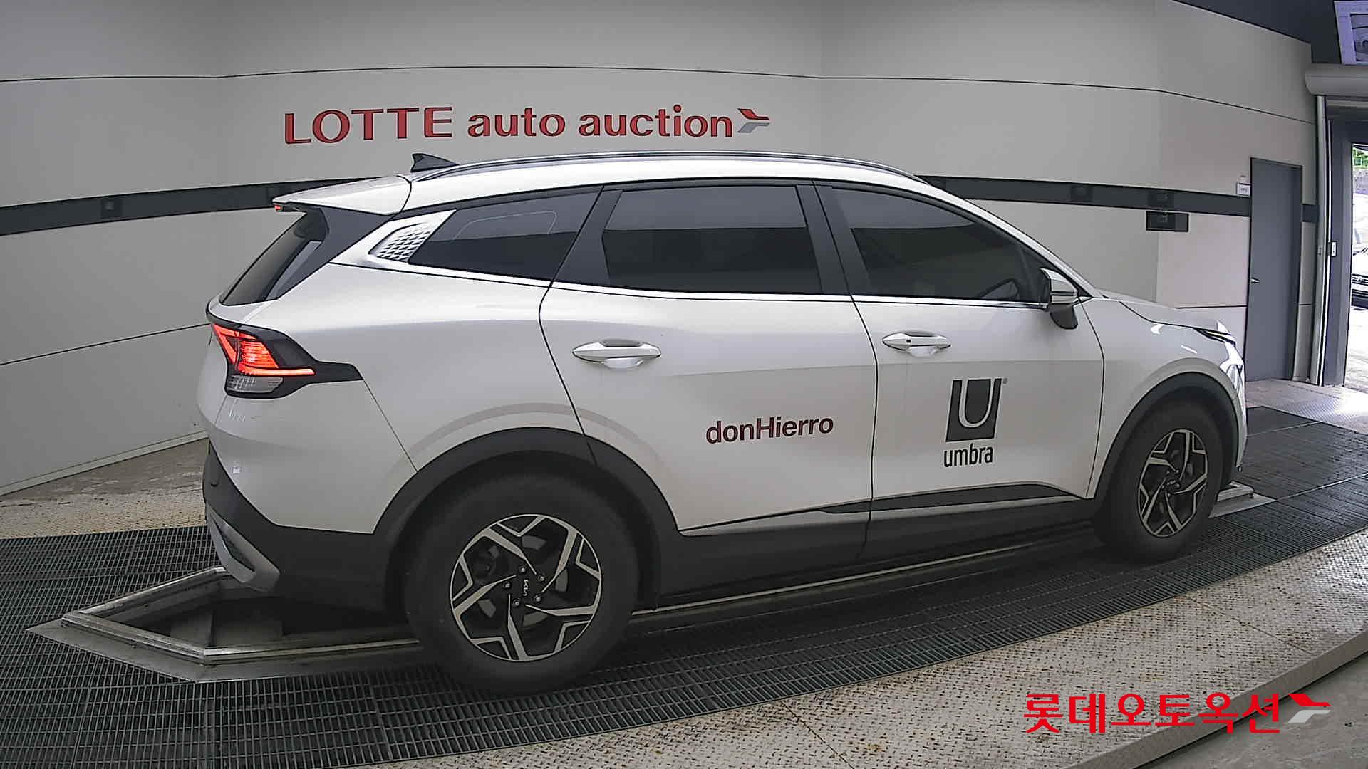 2022 - kia sportage