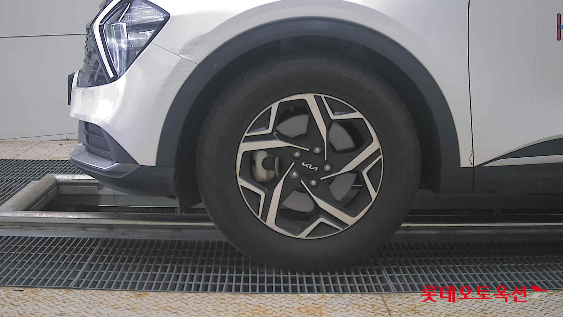 2022 - kia sportage