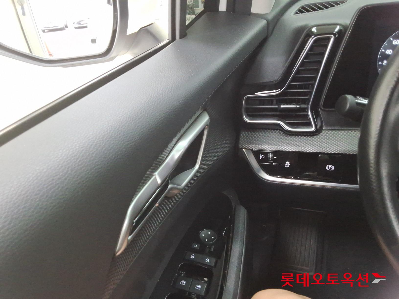 2022 - kia sportage