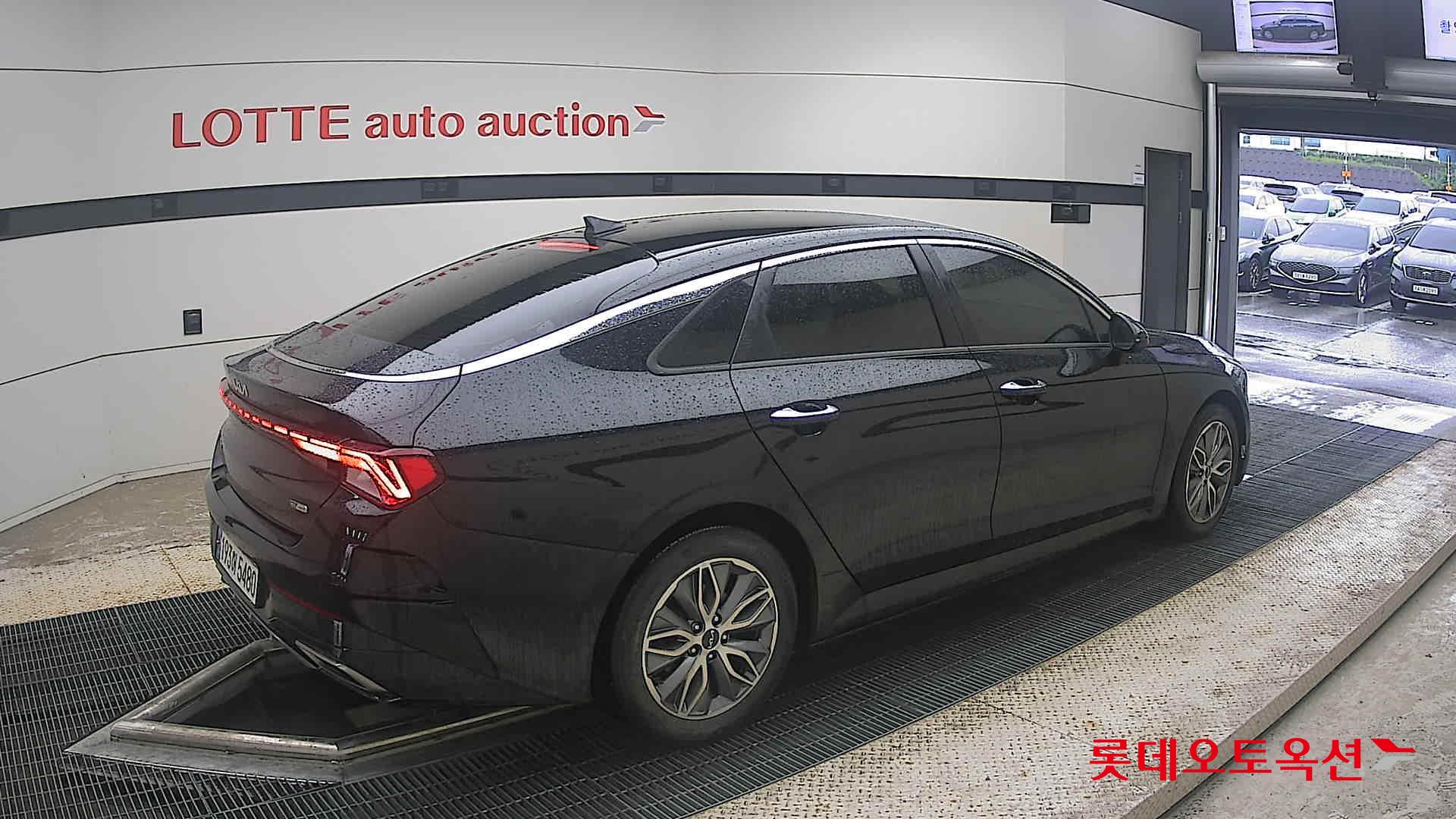 2022 - kia k5