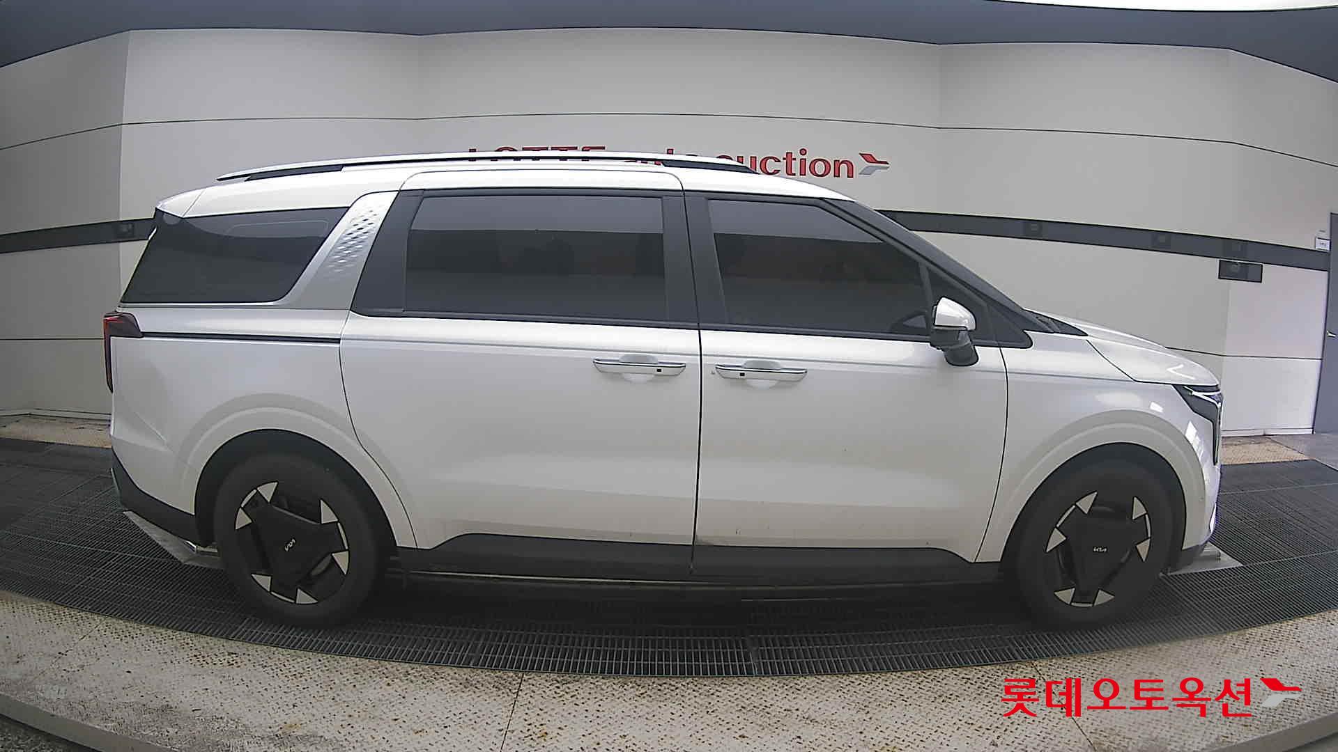 2024 - kia carnival