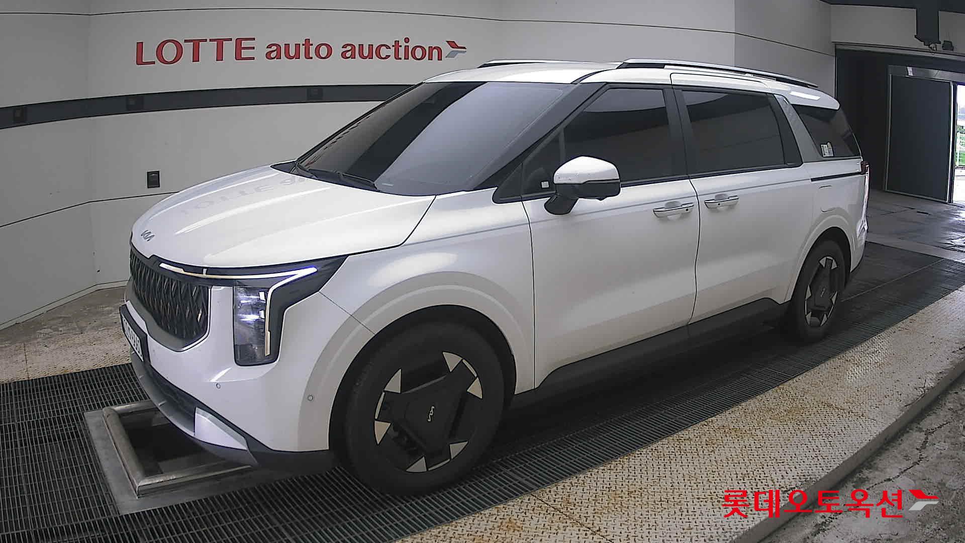 2024 - kia carnival