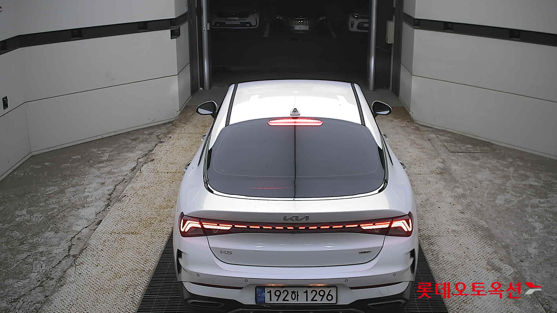 2023 - kia k5