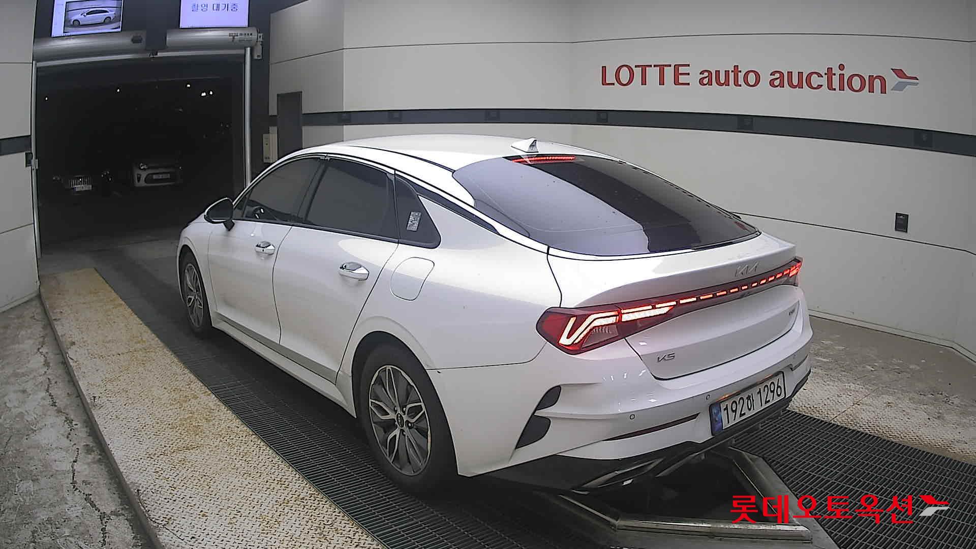 2023 - kia k5
