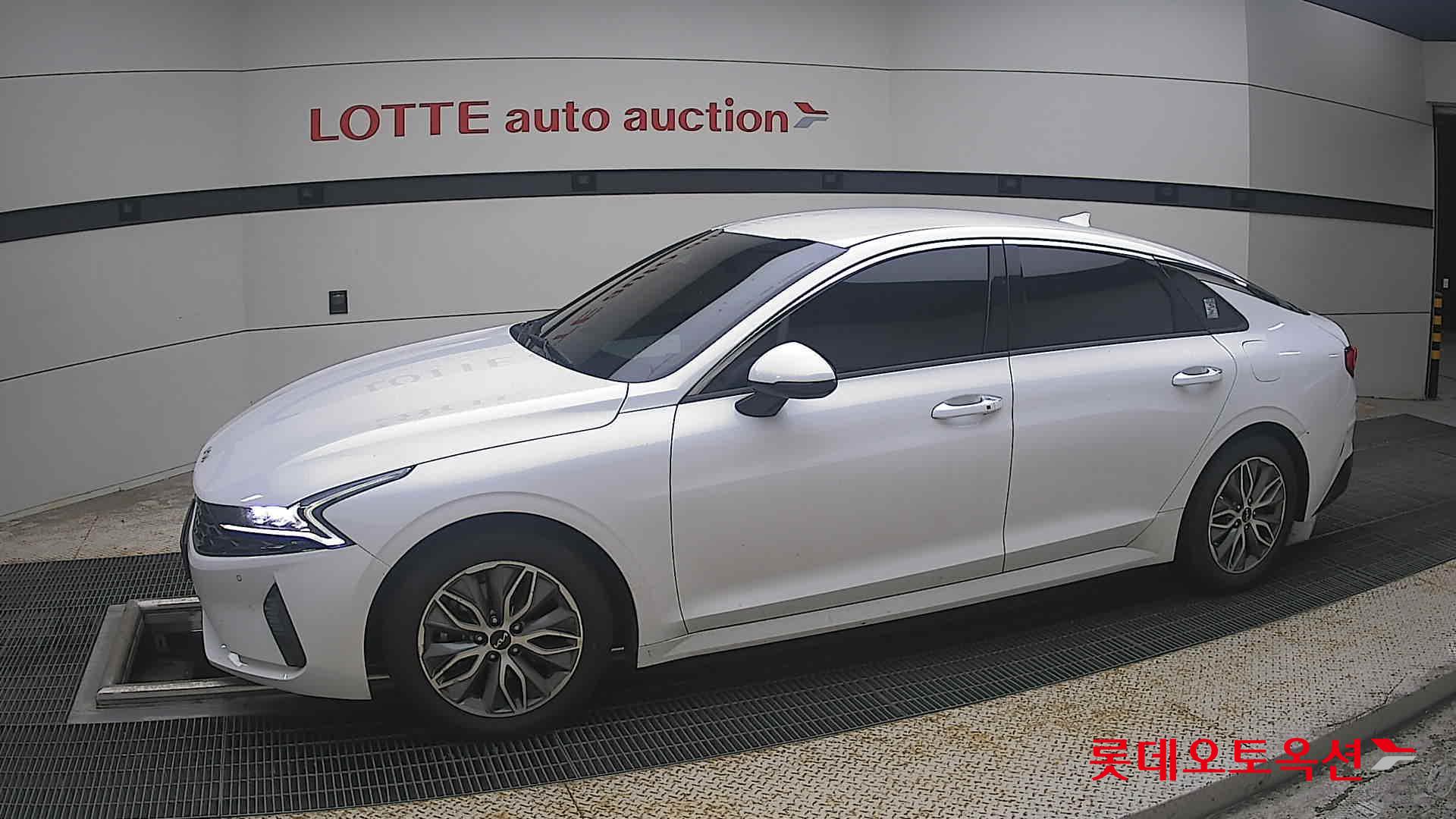 2023 - kia k5