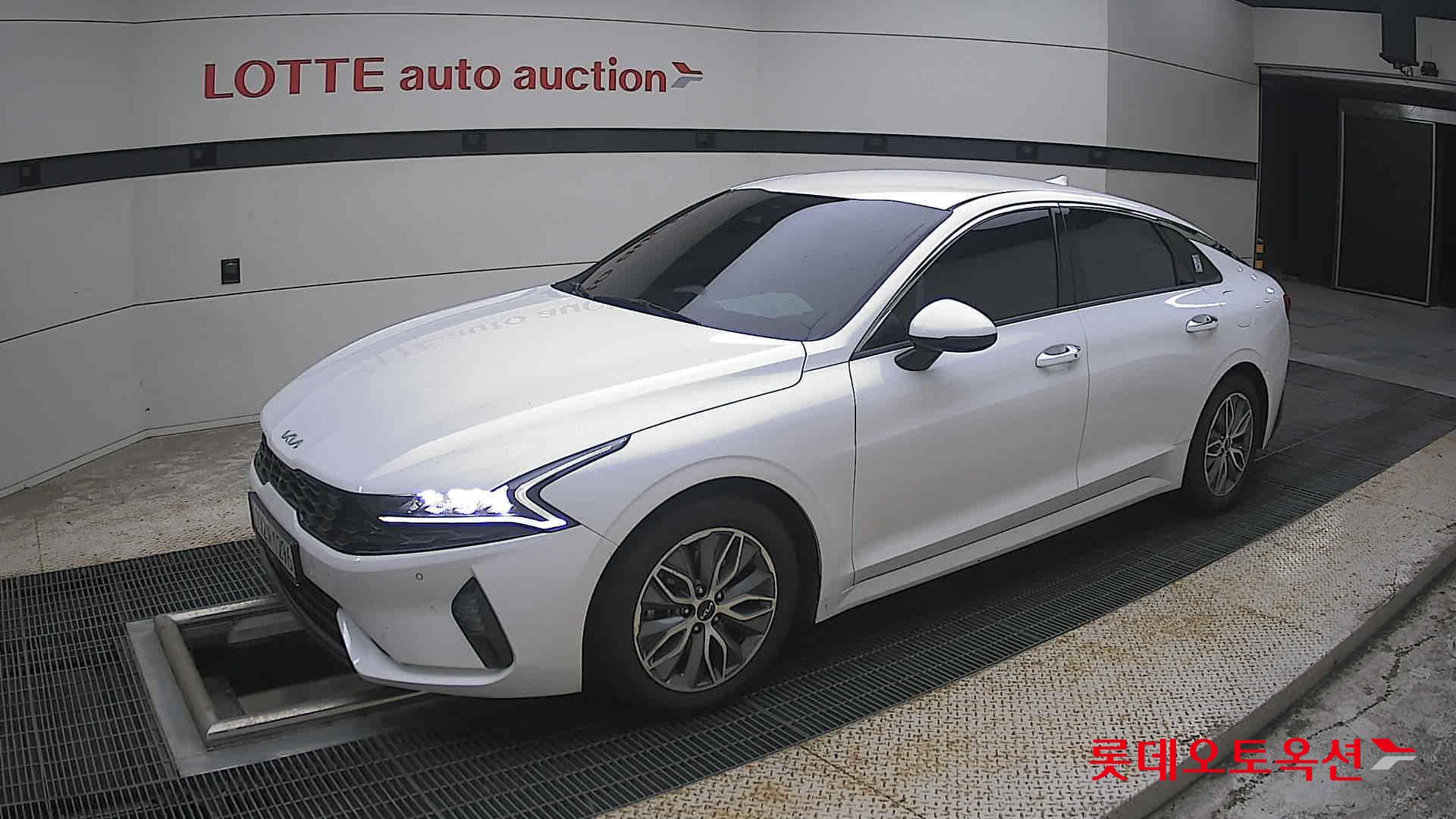 2023 - kia k5