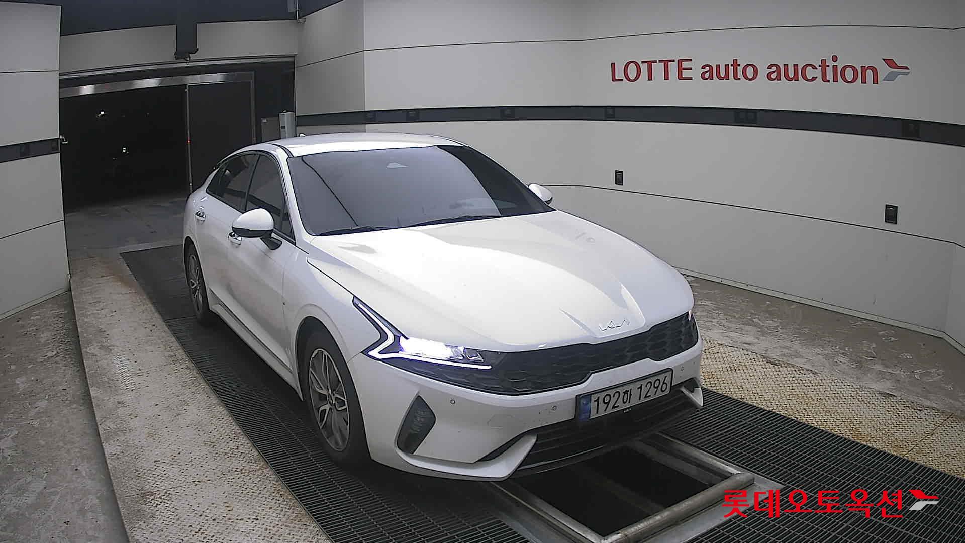 2023 - kia k5