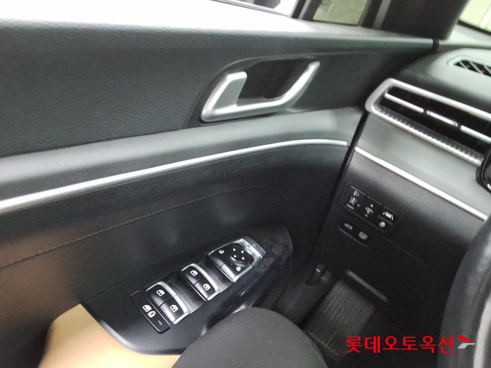 2023 - kia k5