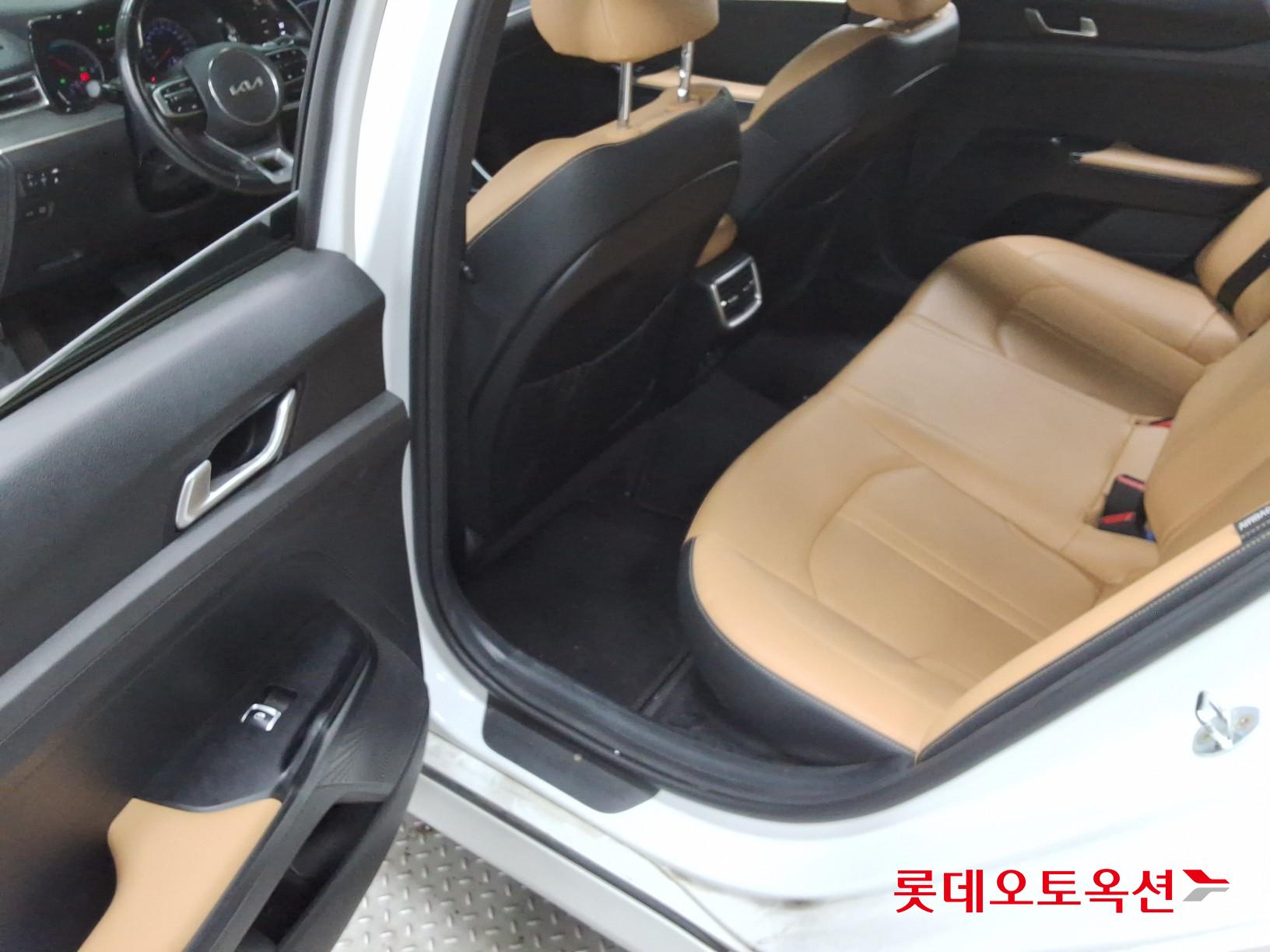 2023 - kia k5