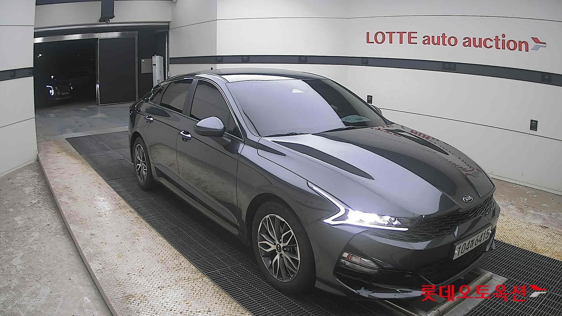 2020 - kia k5