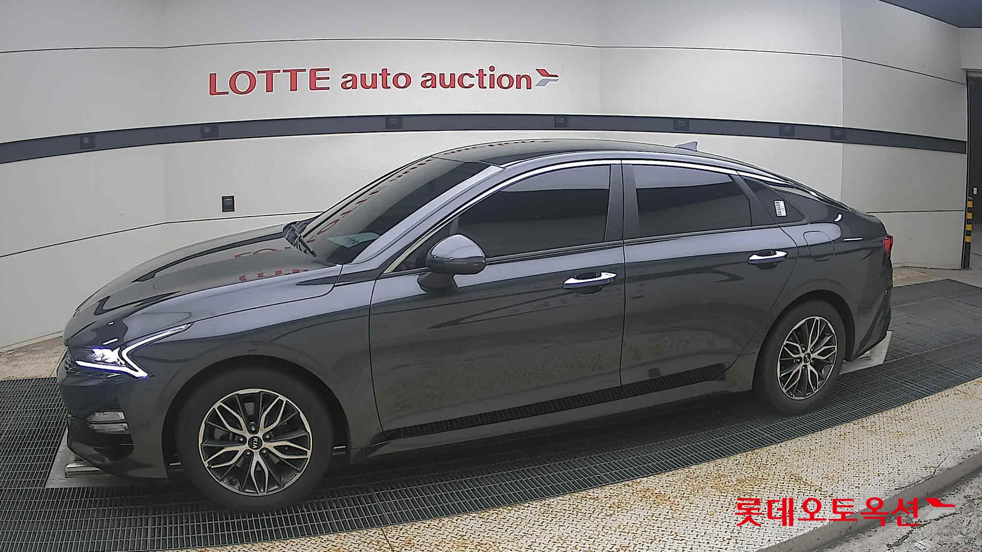2020 - kia k5