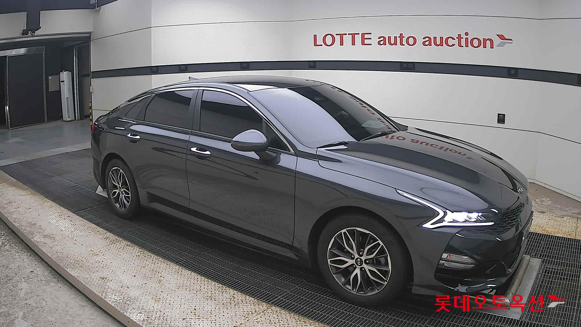 2020 - kia k5