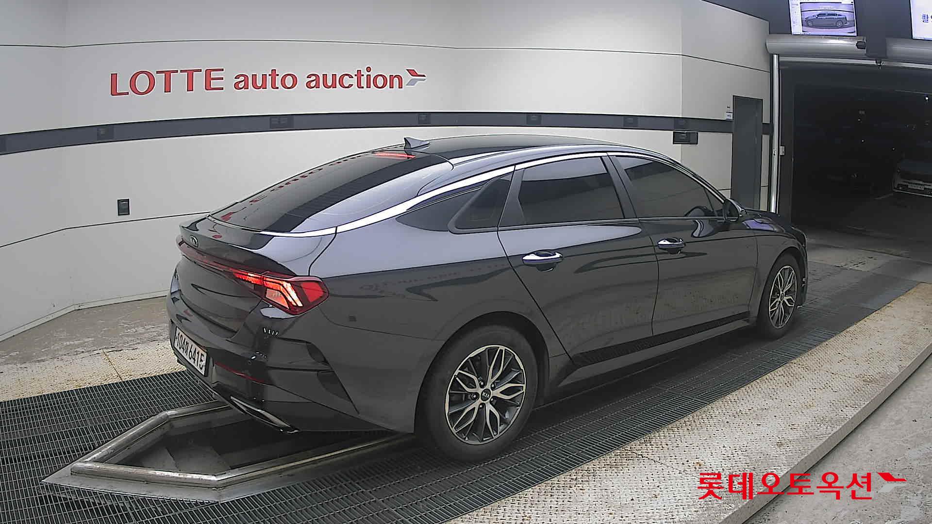 2020 - kia k5