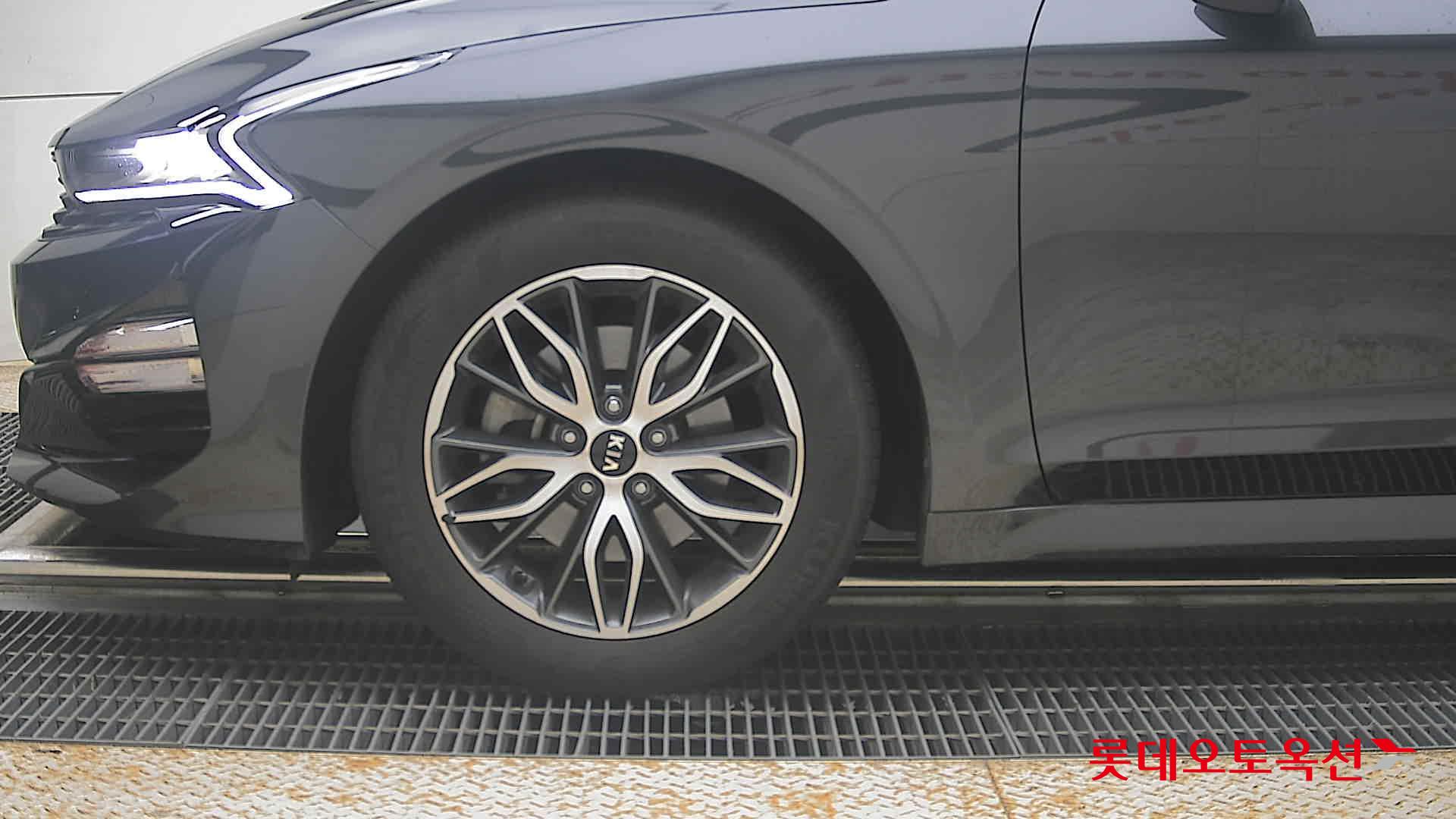 2020 - kia k5