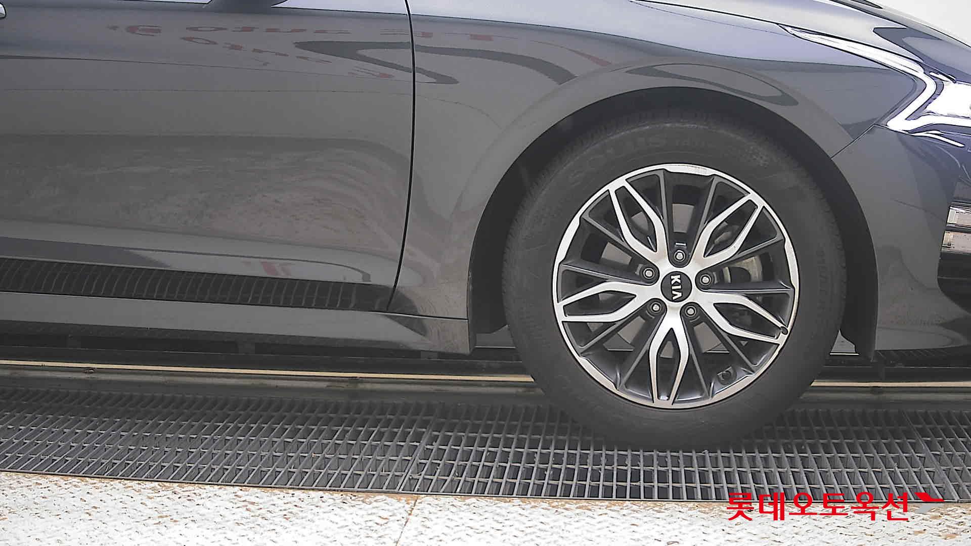 2020 - kia k5