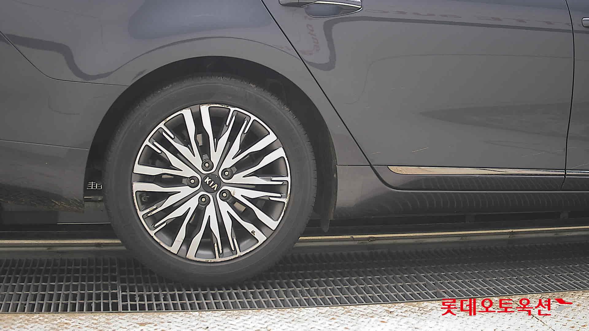 2020 - kia k7