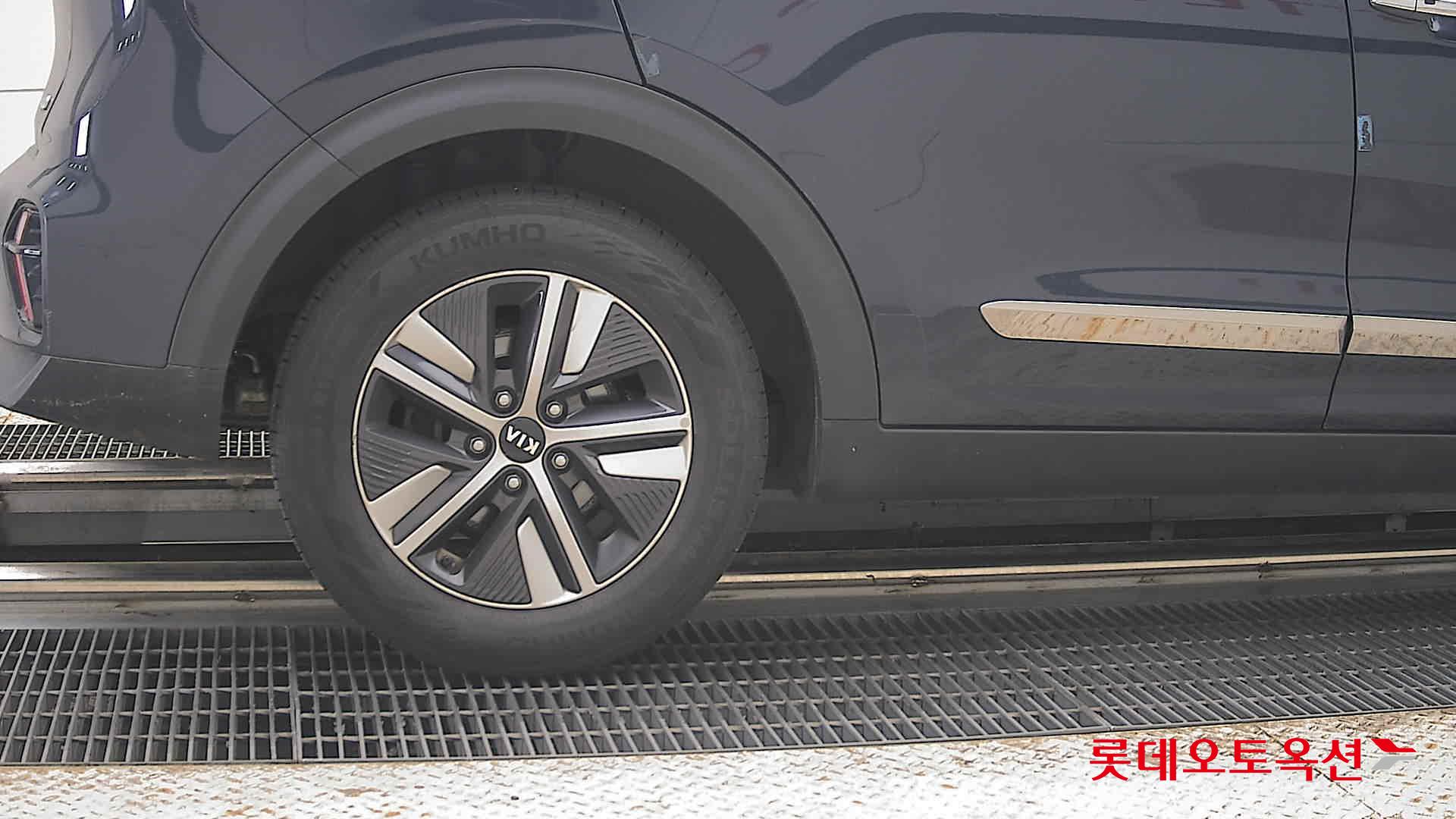 2020 - kia niro