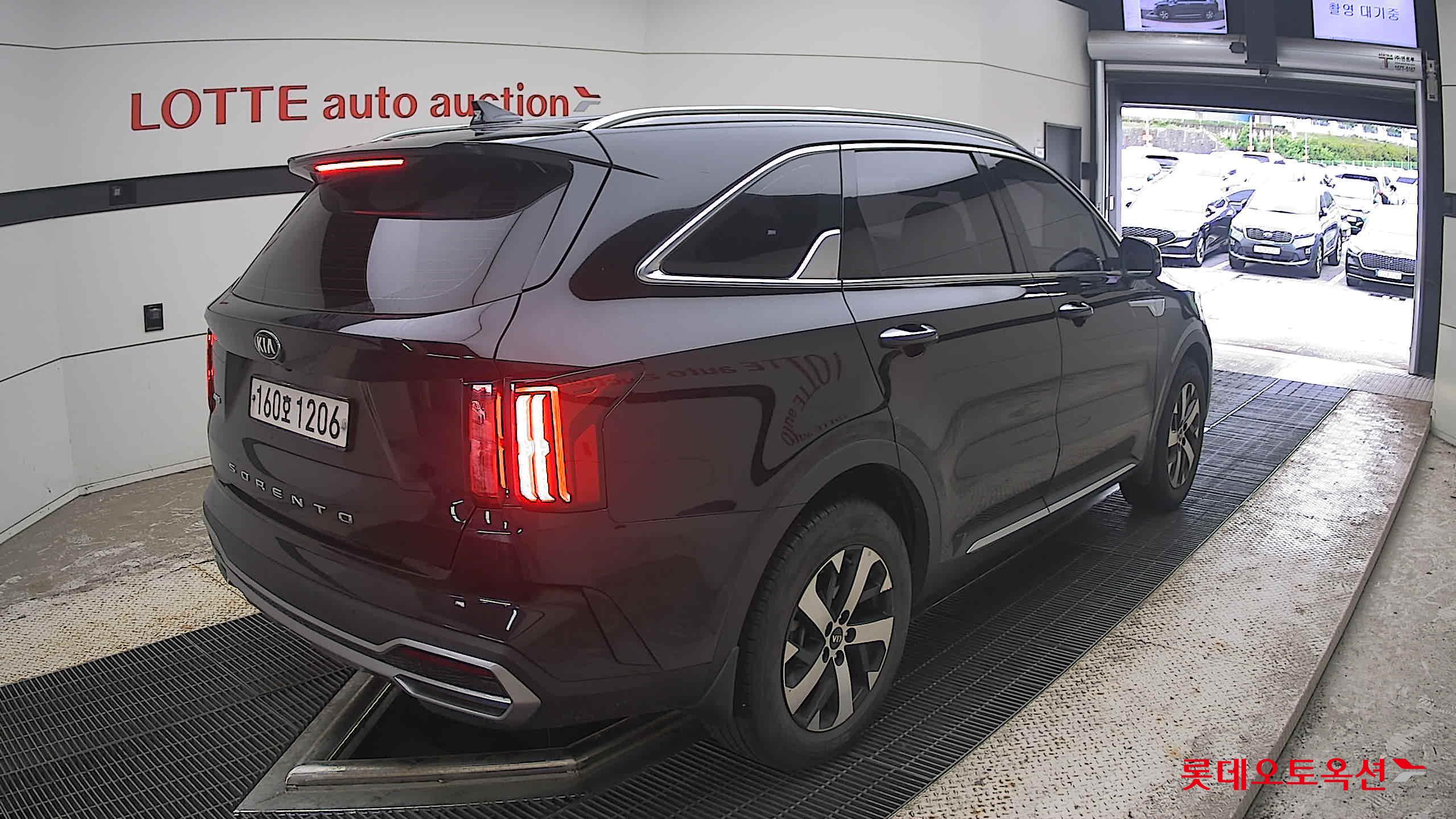 2021 - kia sorento