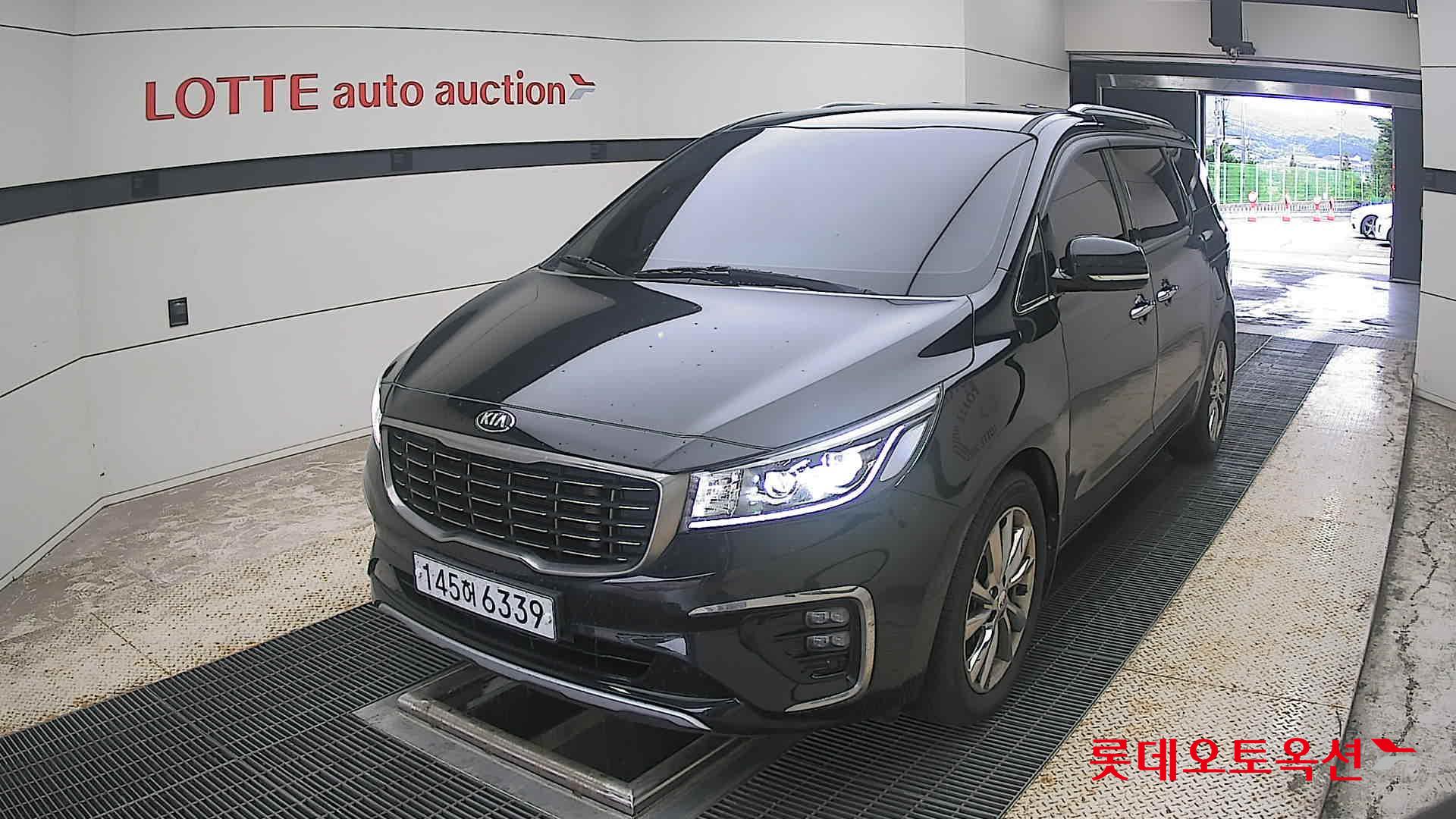 2020 - kia carnival