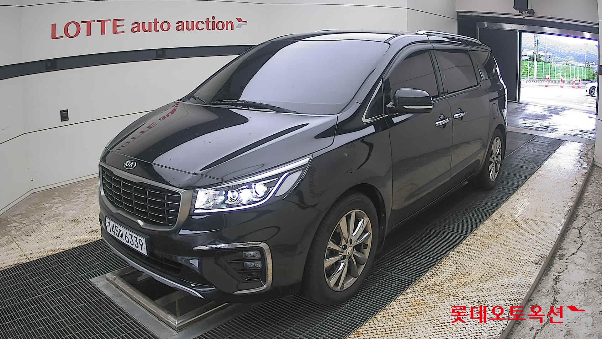 2020 - kia carnival
