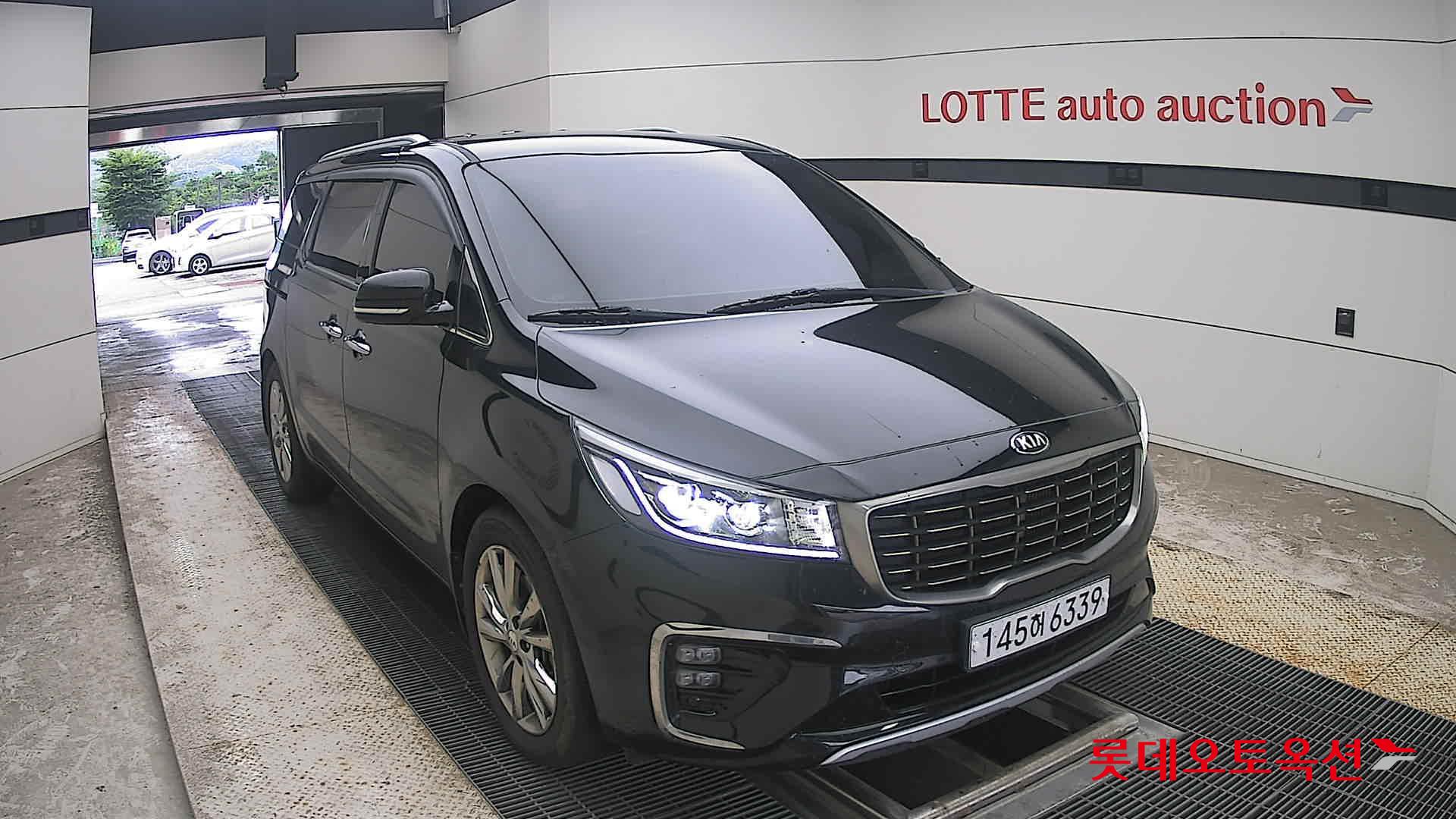 2020 - kia carnival