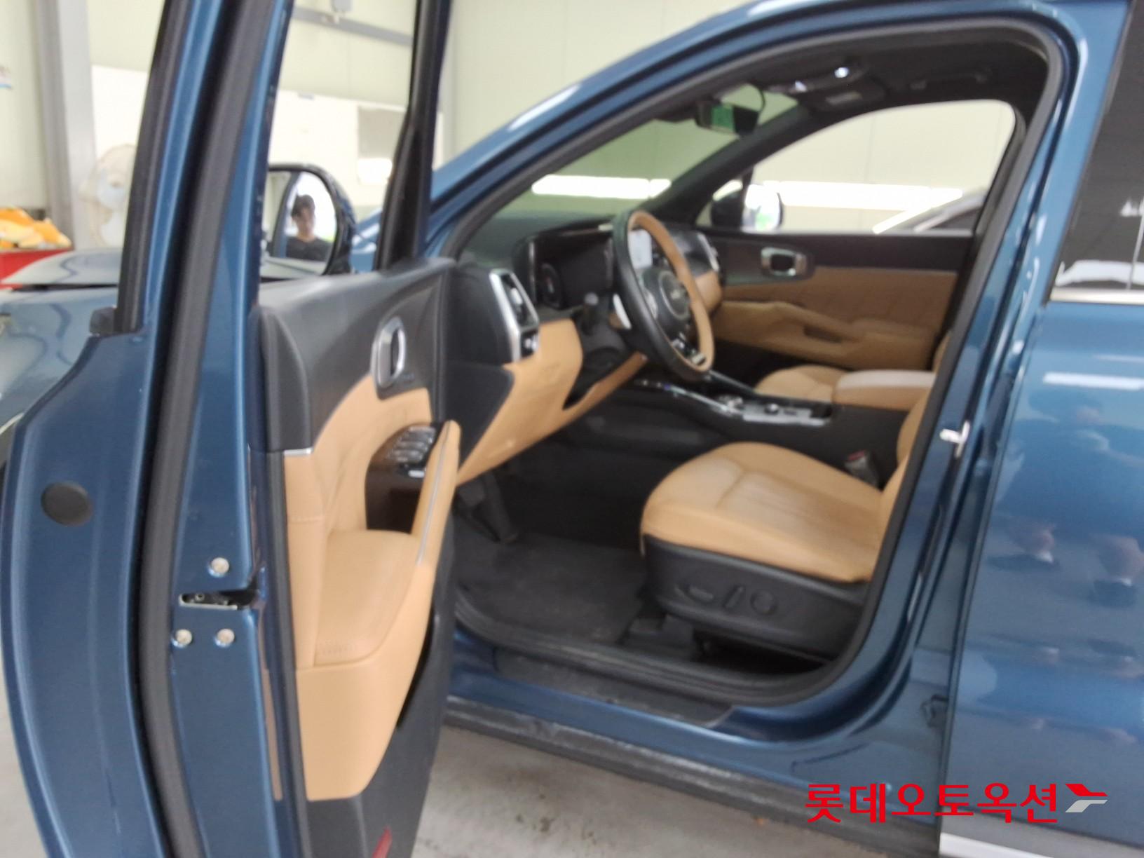 2023 - kia sorento