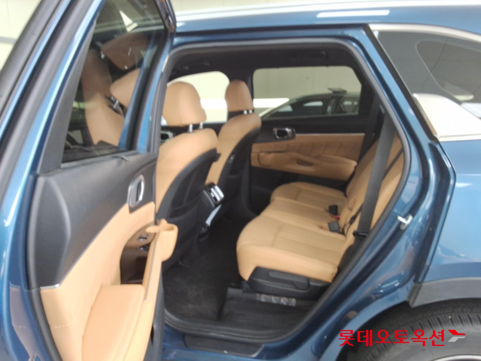 2023 - kia sorento