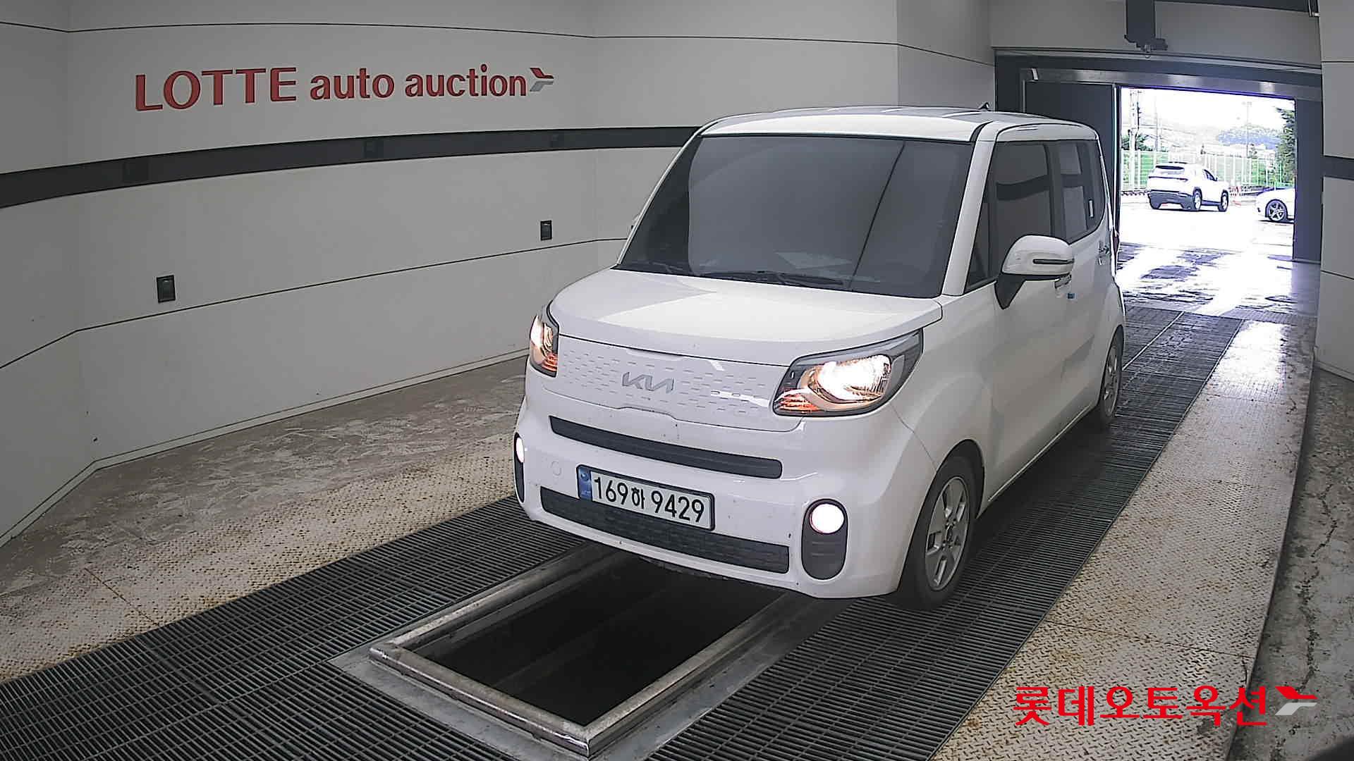 2022 - kia ray