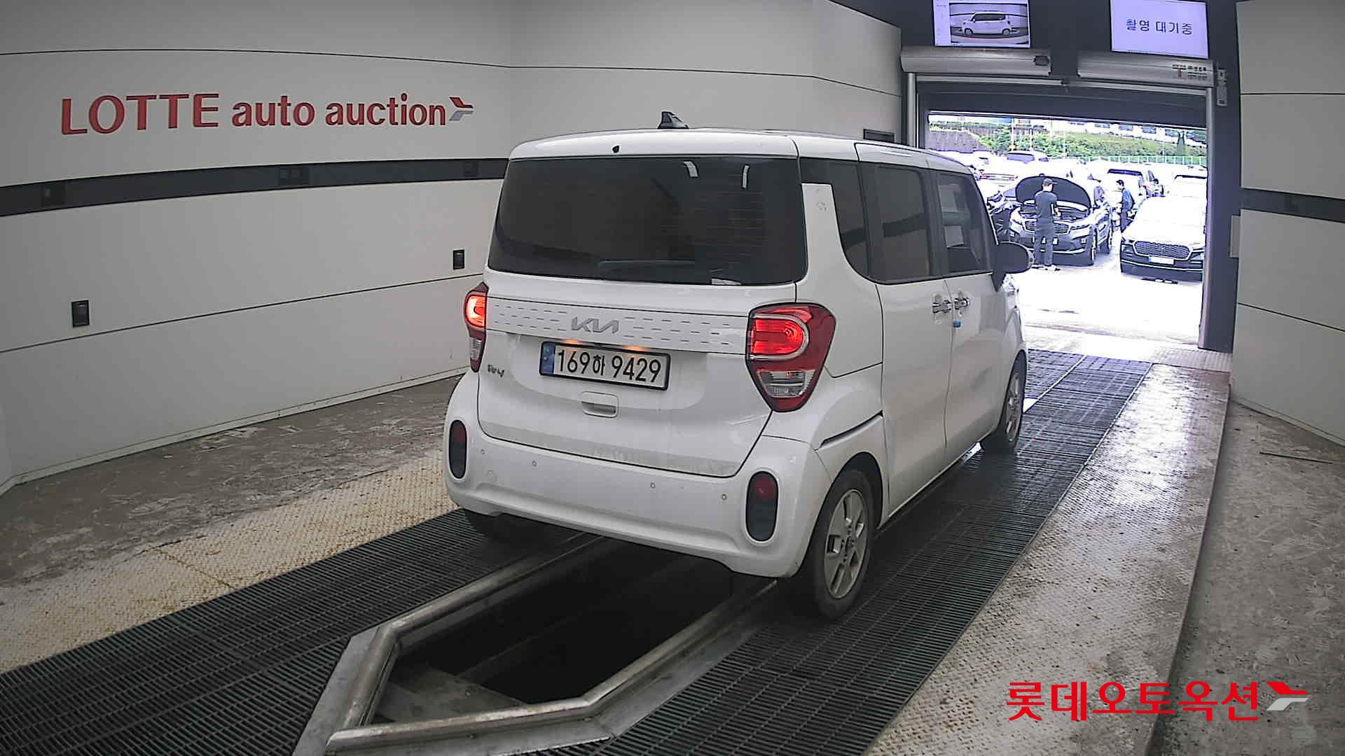 2022 - kia ray
