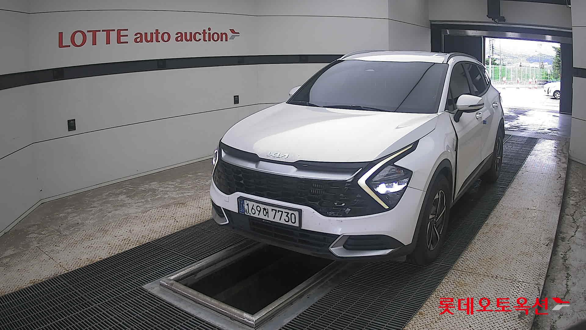 2022 - kia sportage