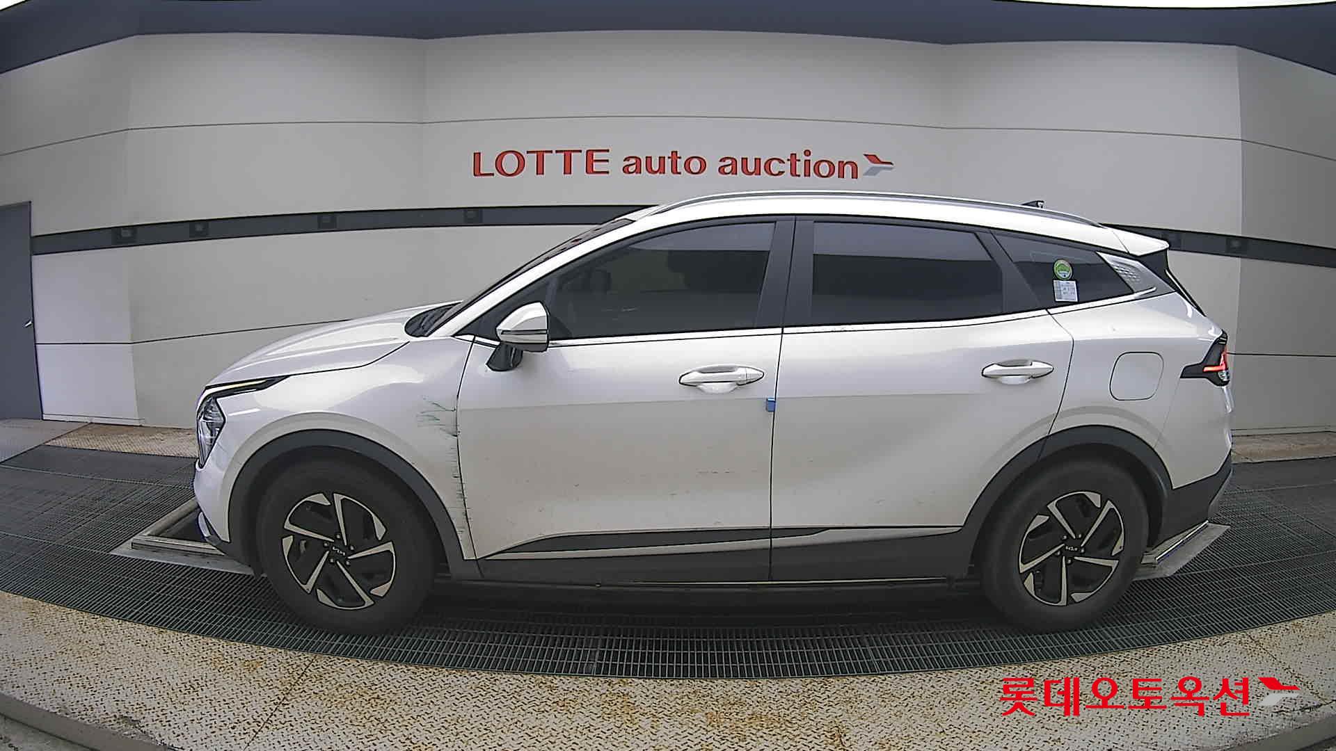 2022 - kia sportage