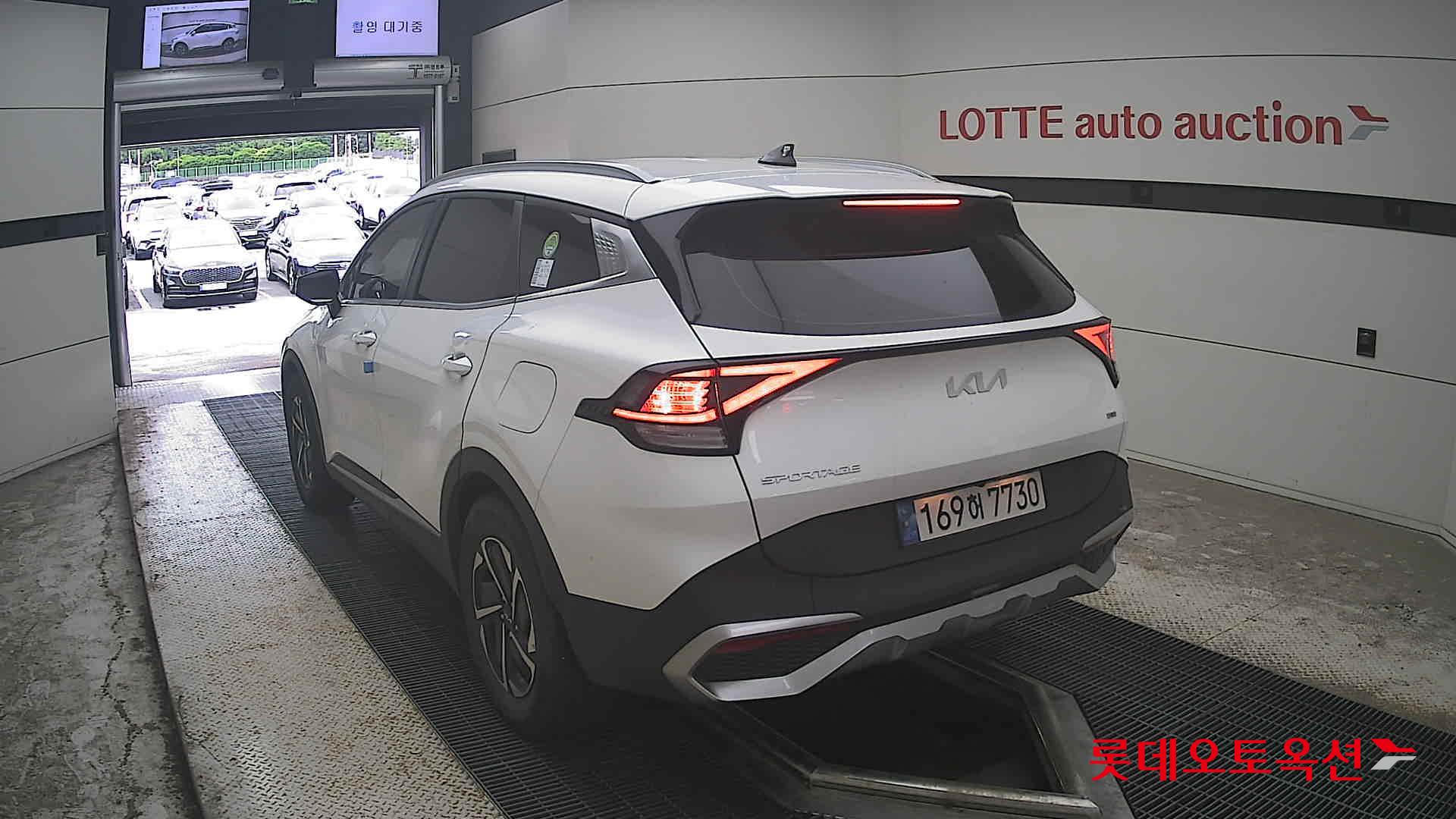 2022 - kia sportage