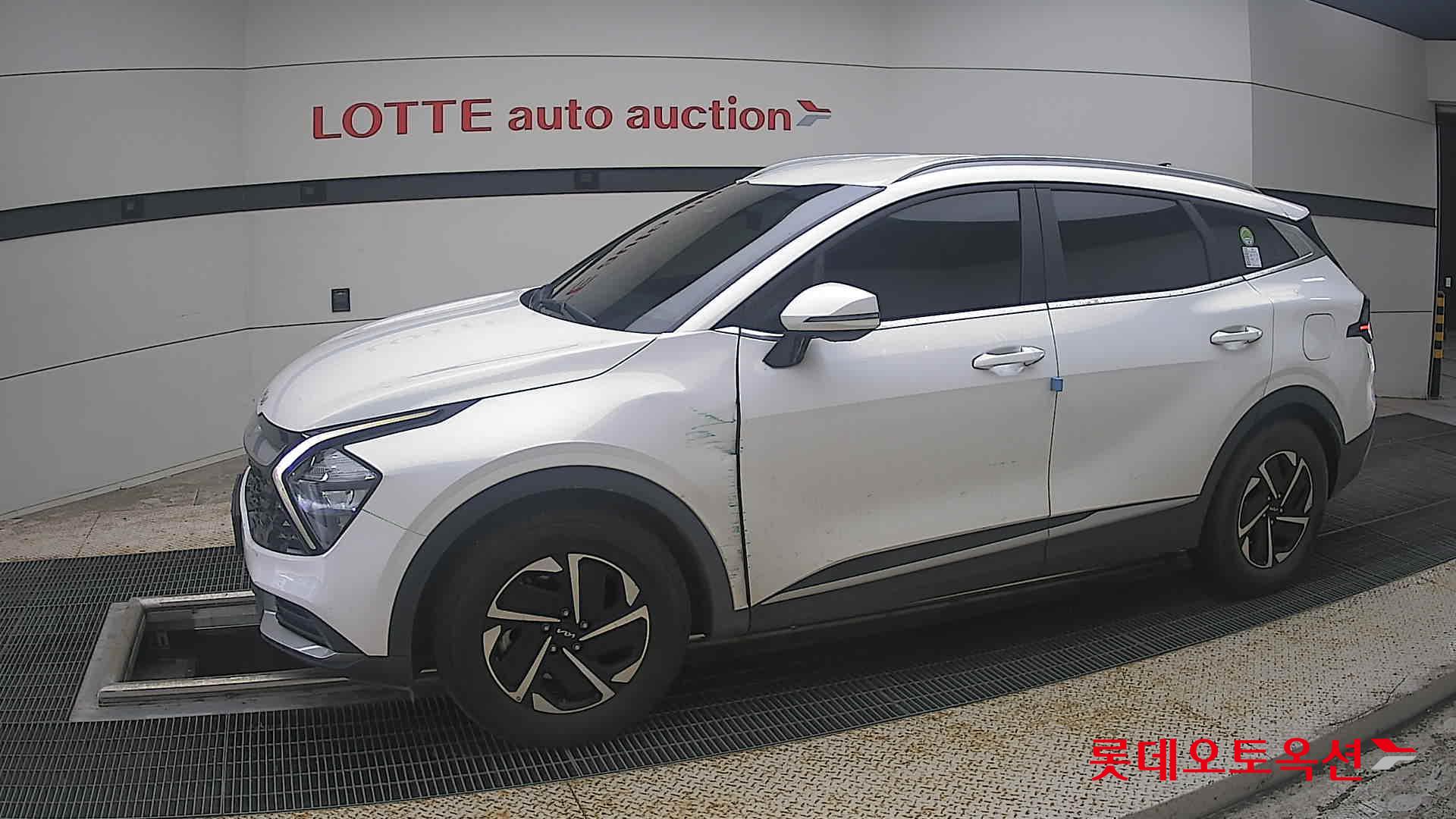 2022 - kia sportage