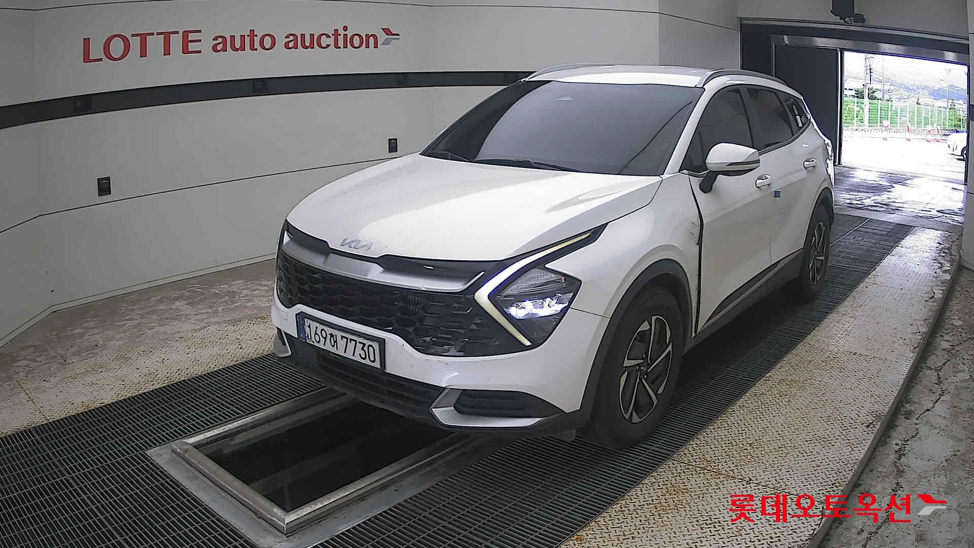2022 - kia sportage